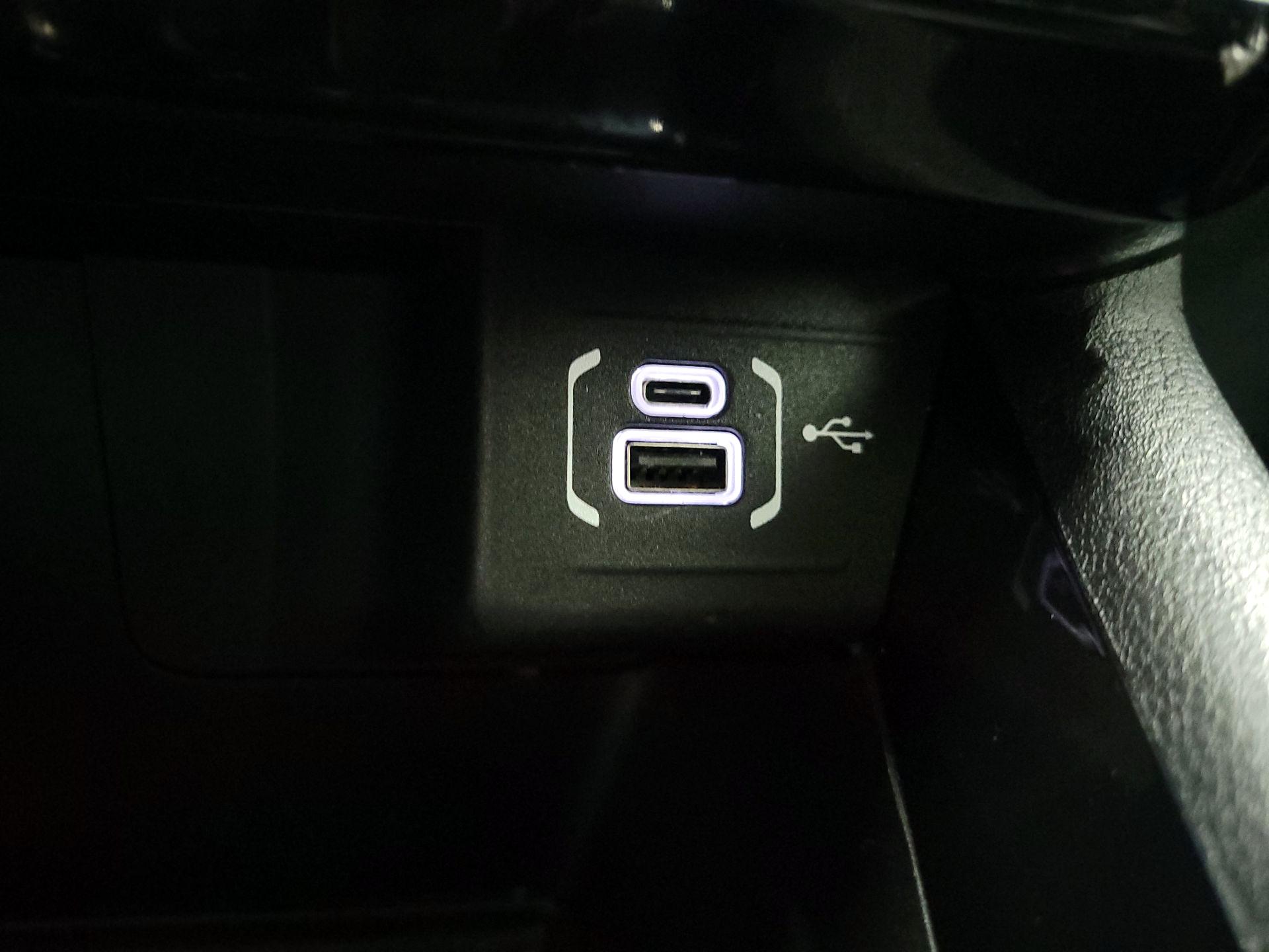 Thumbnail: 2022 Jeep Compass - 19