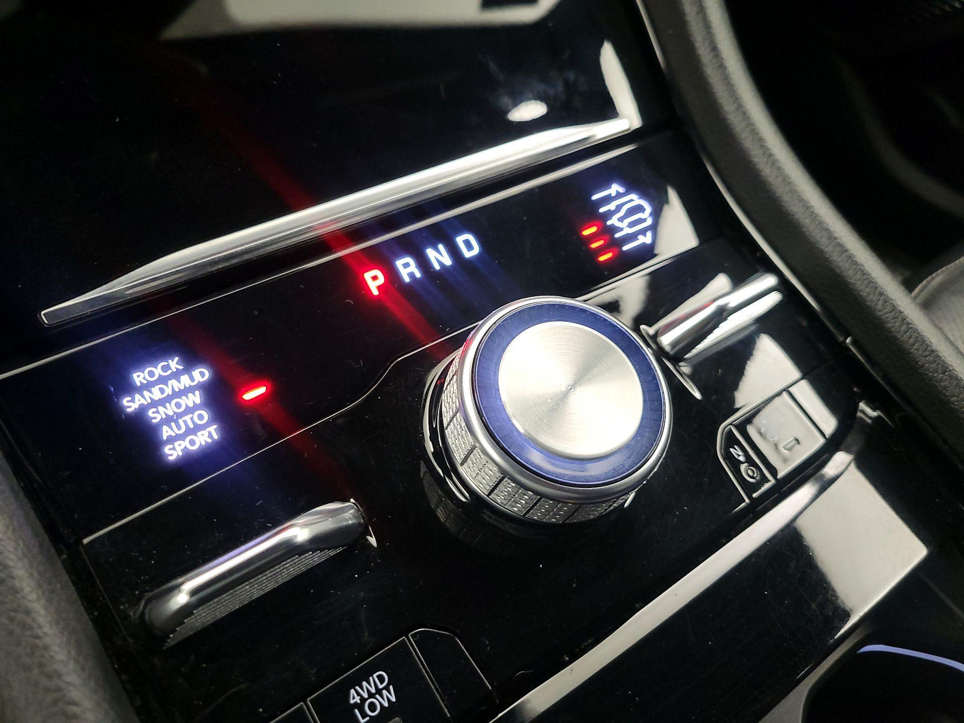 Thumbnail: 2022 Jeep Grand Cherokee - 18