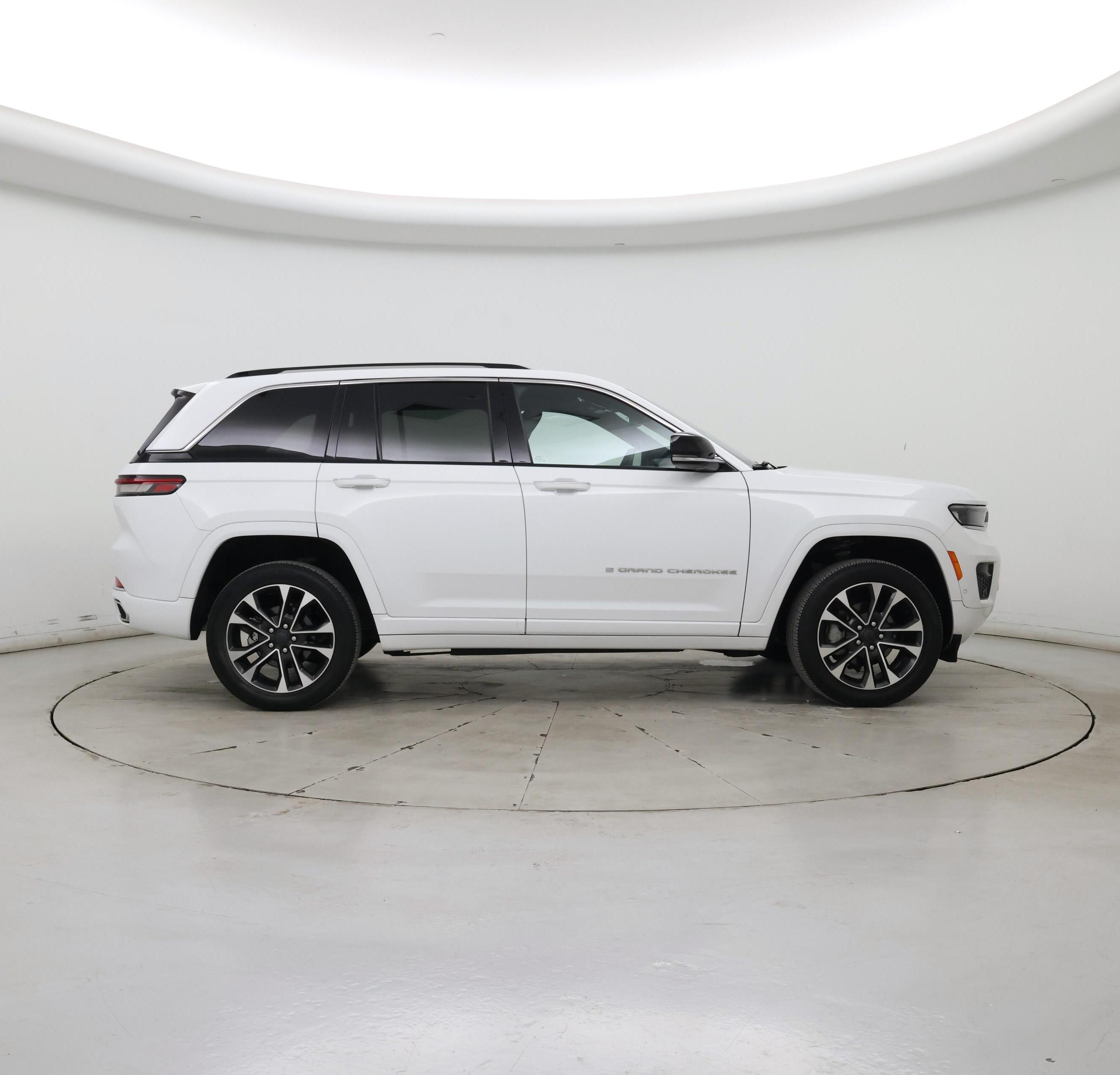 Thumbnail: 2022 Jeep Grand Cherokee - 7