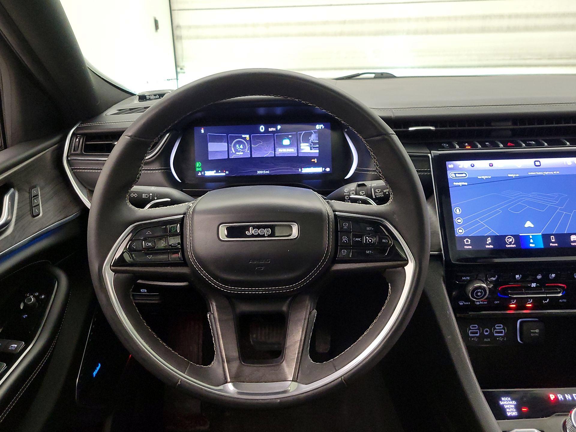 Thumbnail: 2023 Jeep Grand Cherokee - 10