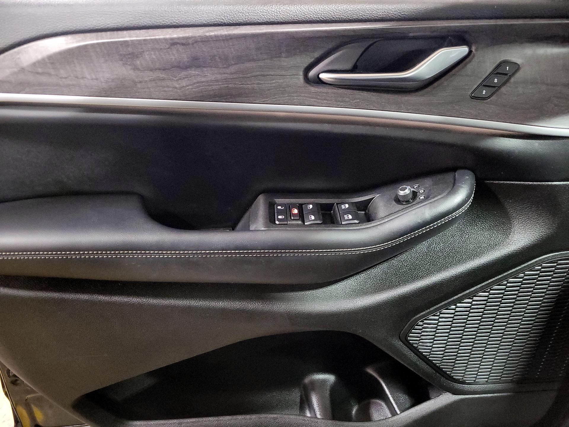 Thumbnail: 2023 Jeep Grand Cherokee - 12