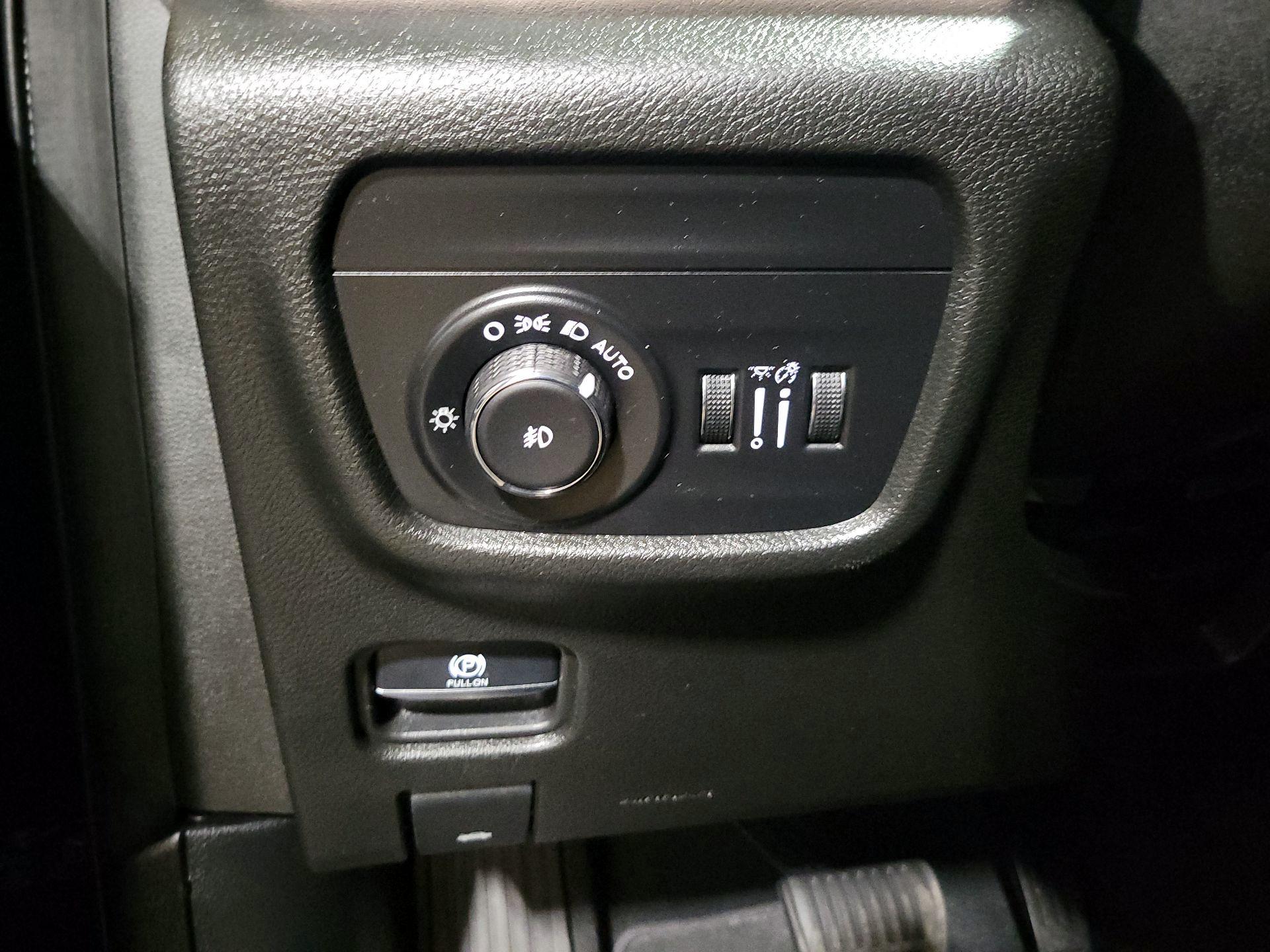 Thumbnail: 2023 Jeep Grand Cherokee - 13