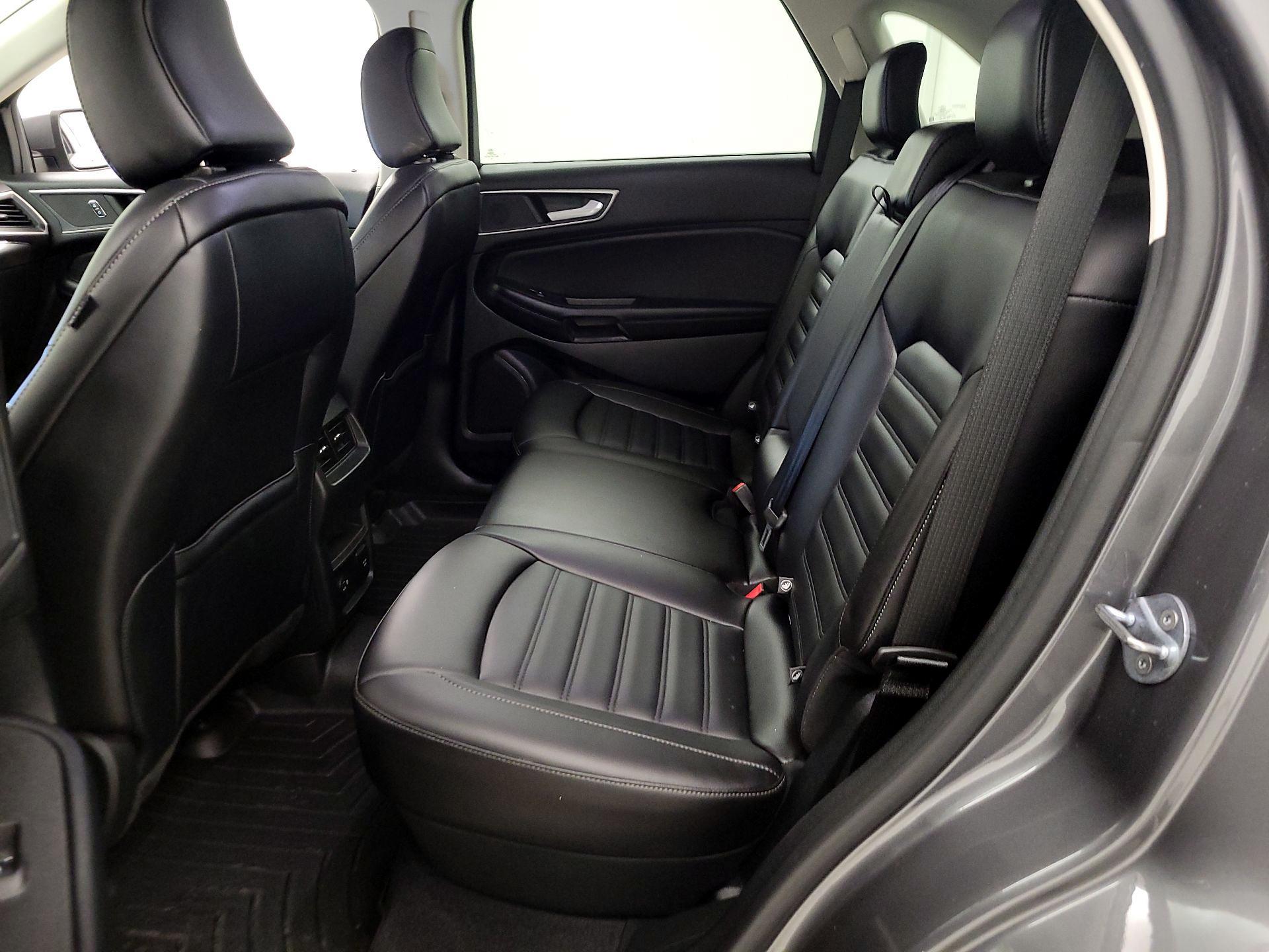 Thumbnail: 2022 Ford Edge - 19