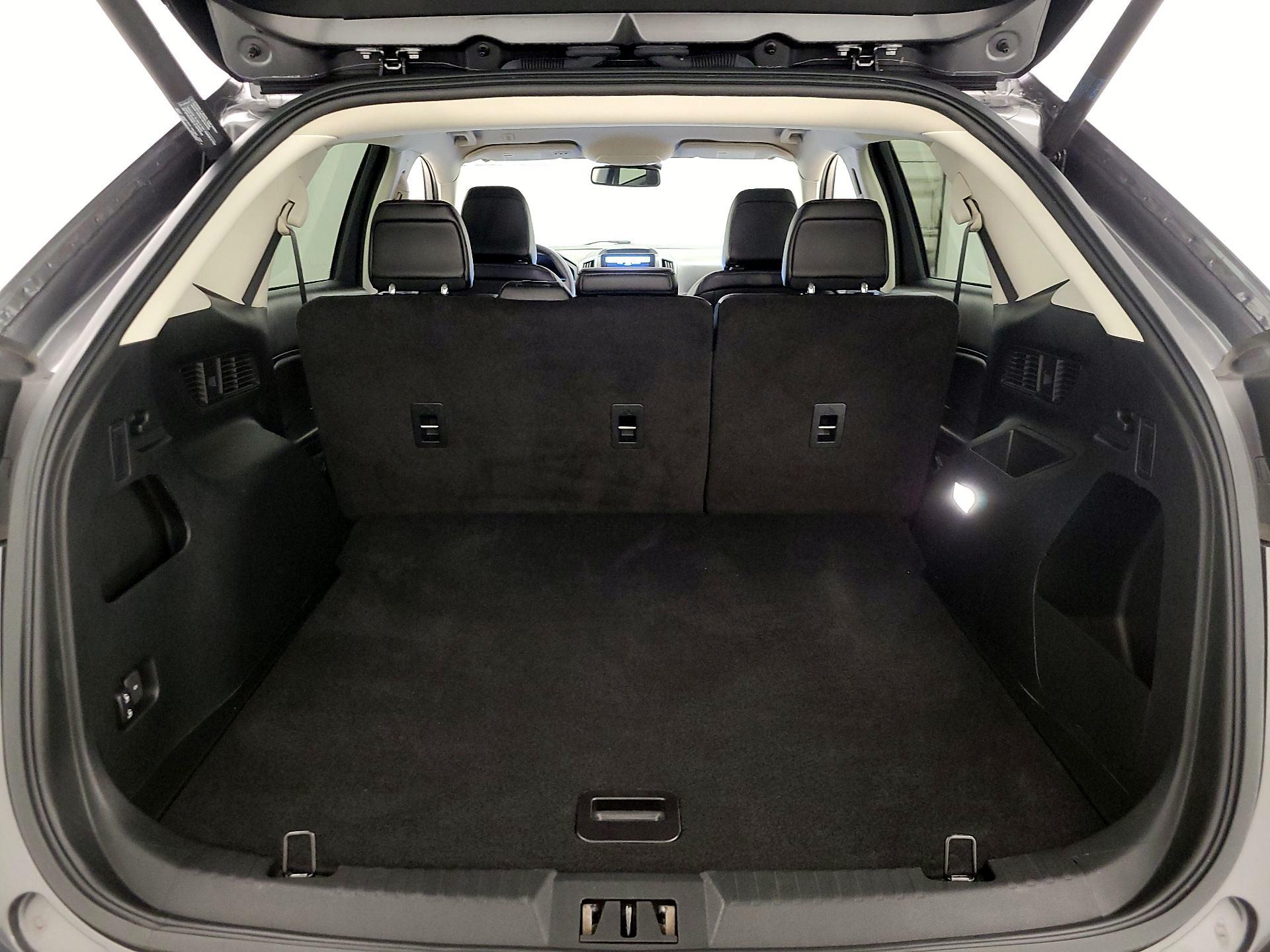 Thumbnail: 2022 Ford Edge - 20