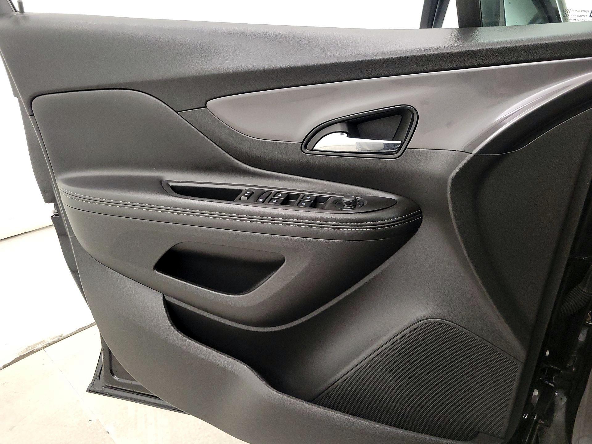 Thumbnail: 2022 Buick Encore - 12