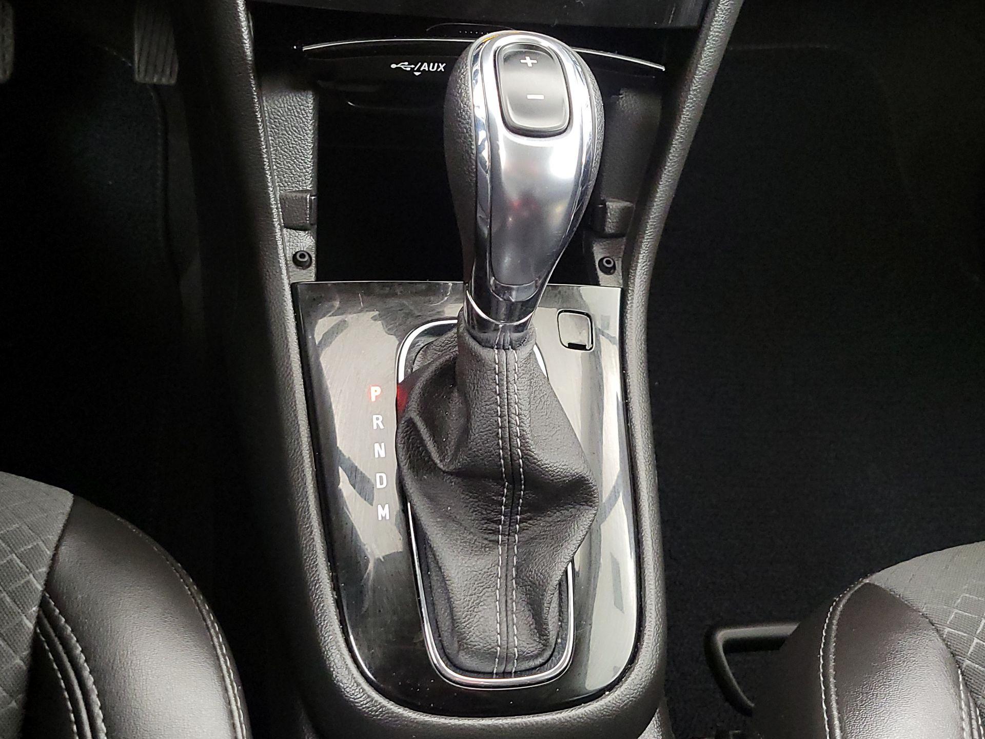 Thumbnail: 2022 Buick Encore - 17