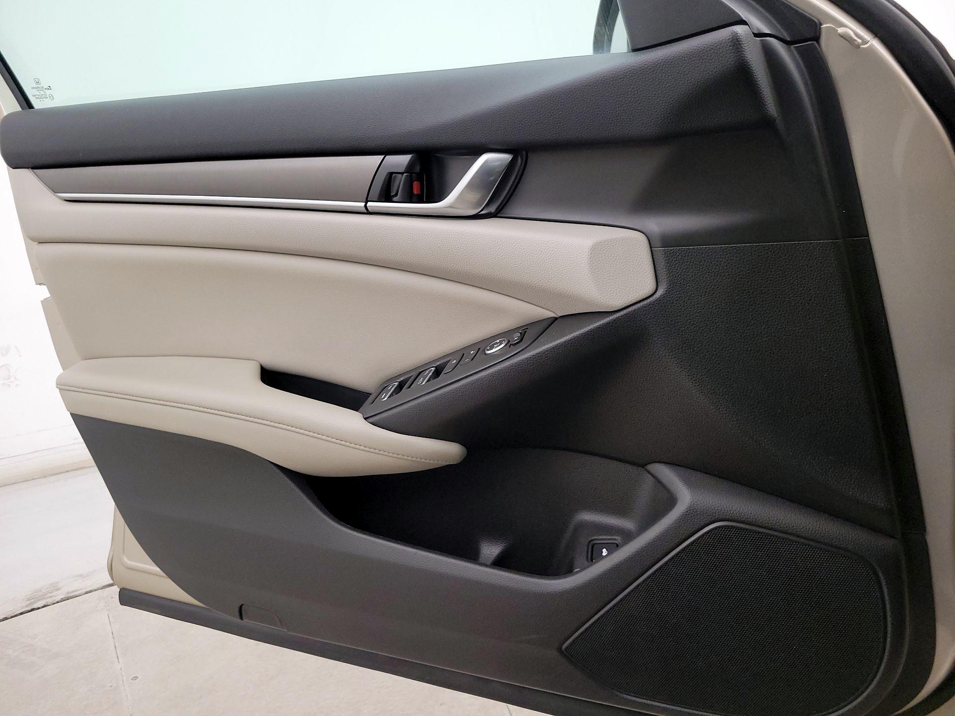 Thumbnail: 2020 Honda Accord - 12