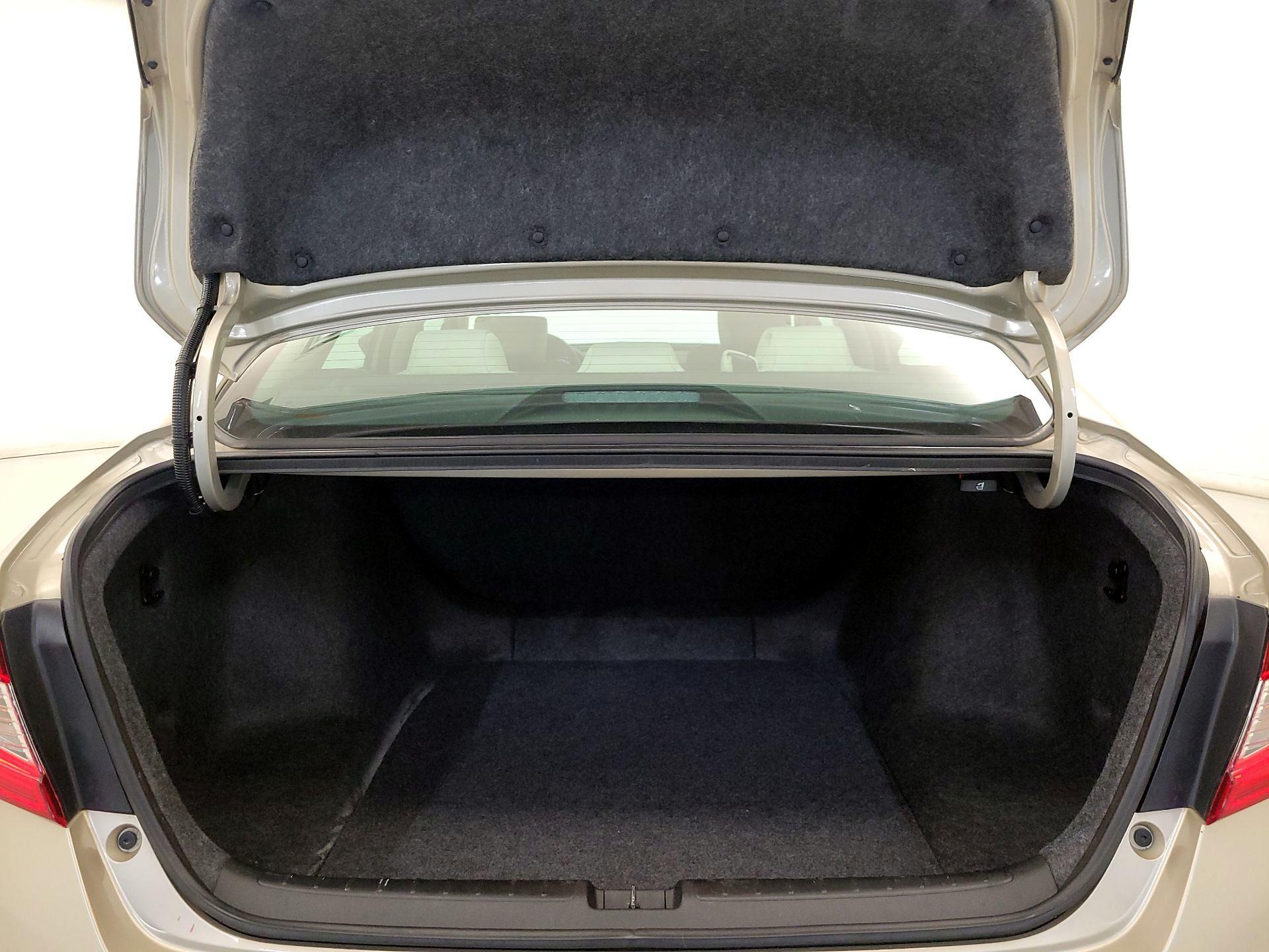 Thumbnail: 2020 Honda Accord - 20