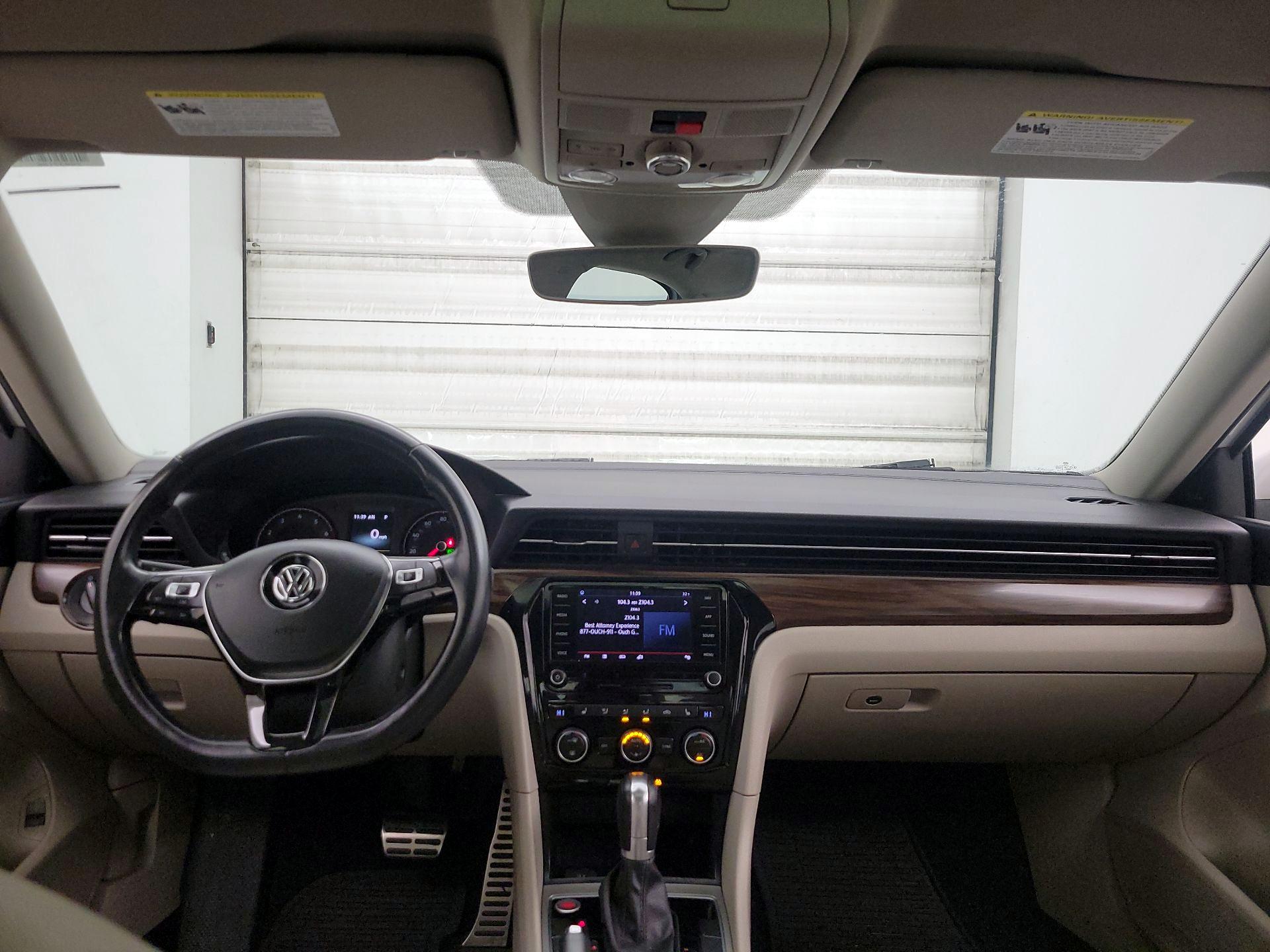 Thumbnail: 2020 Volkswagen Passat - 9