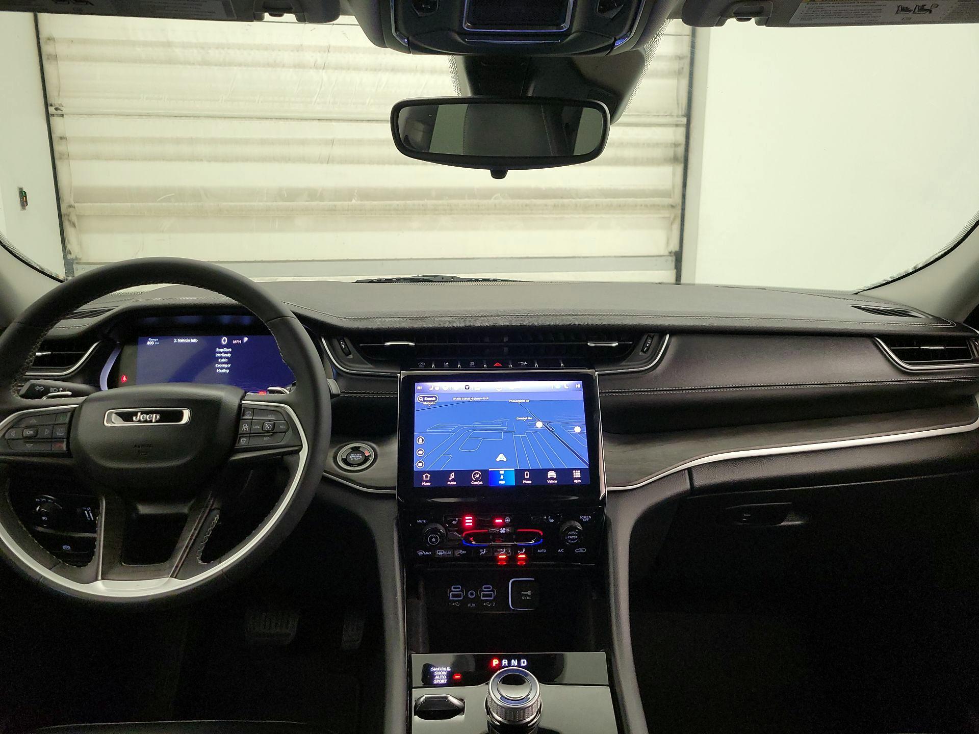 Thumbnail: 2023 Jeep Grand Cherokee - 9