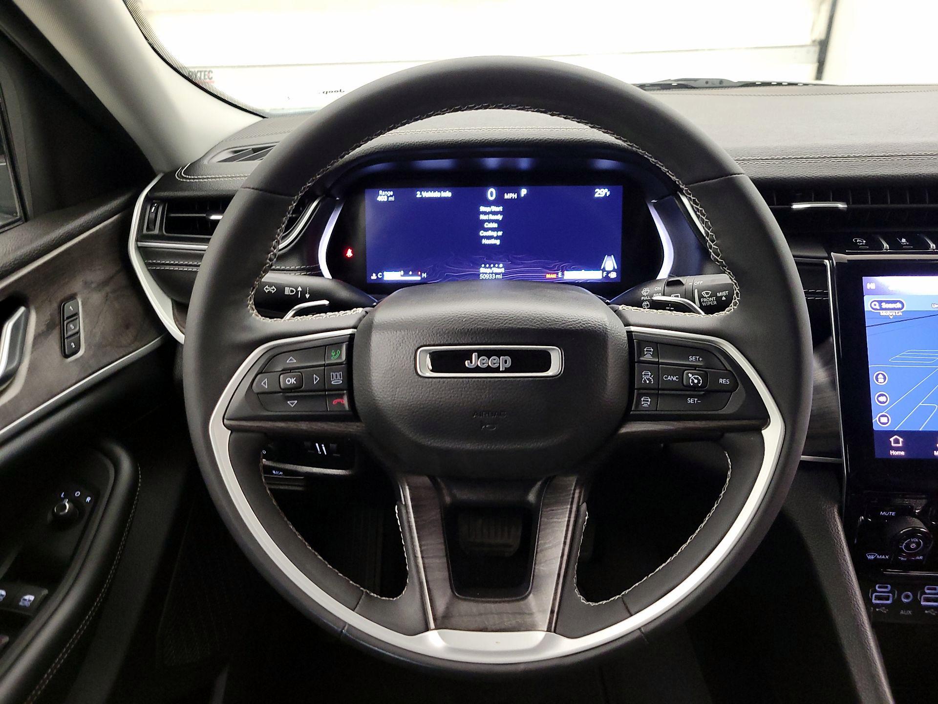 Thumbnail: 2023 Jeep Grand Cherokee - 10