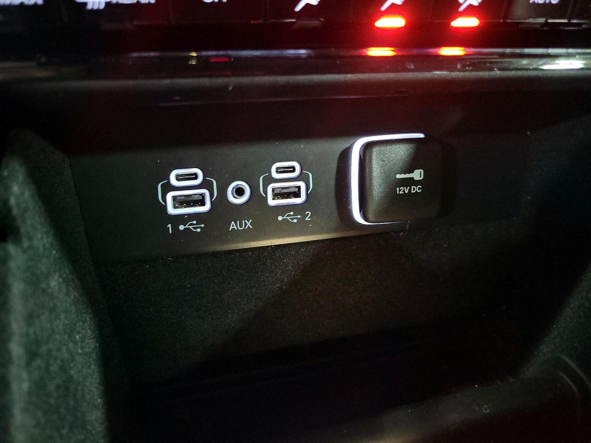 Thumbnail: 2023 Jeep Grand Cherokee - 19