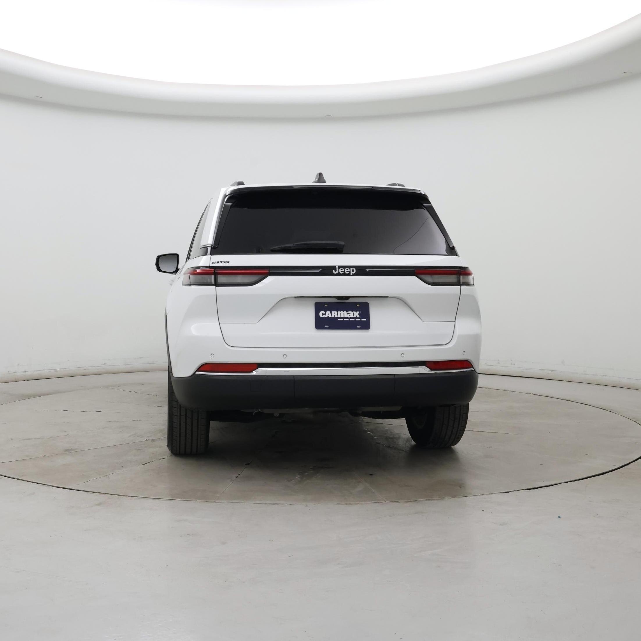 Thumbnail: 2023 Jeep Grand Cherokee - 6