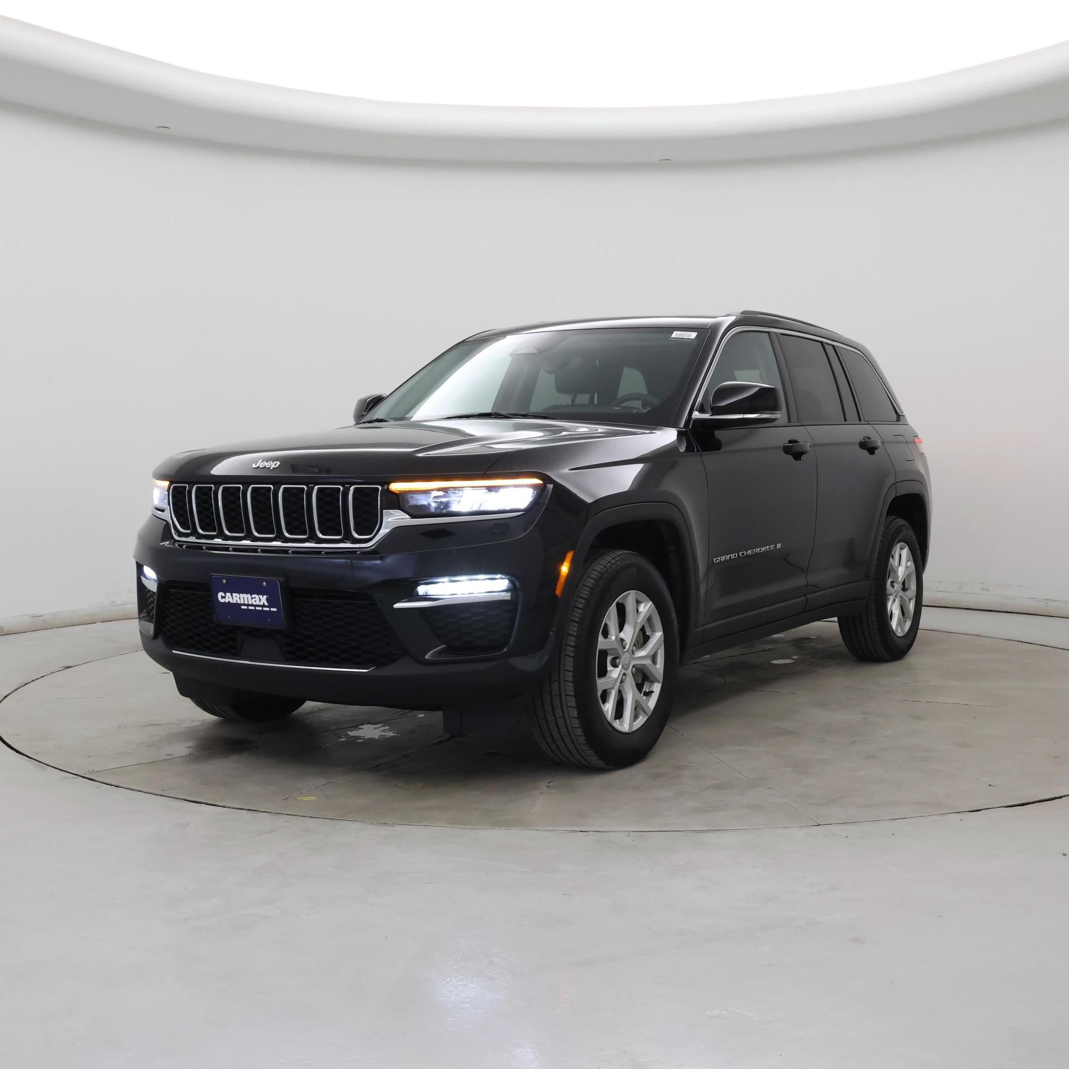 Thumbnail: 2023 Jeep Grand Cherokee - 4