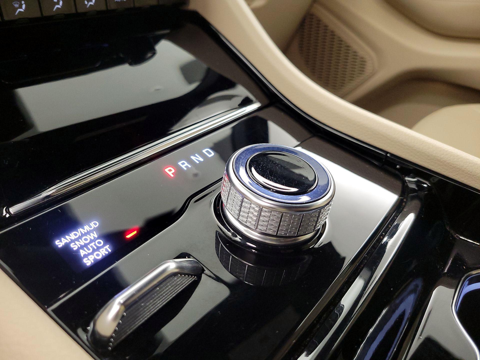 Thumbnail: 2023 Jeep Grand Cherokee - 18