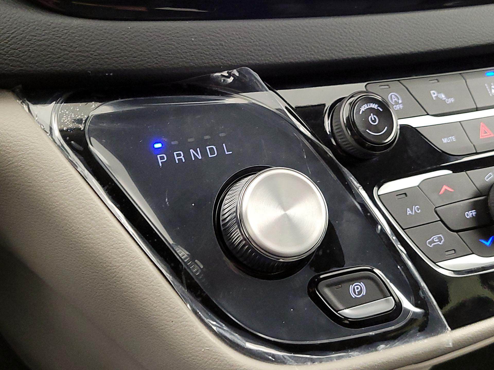 Thumbnail: 2024 Chrysler Pacifica - 17