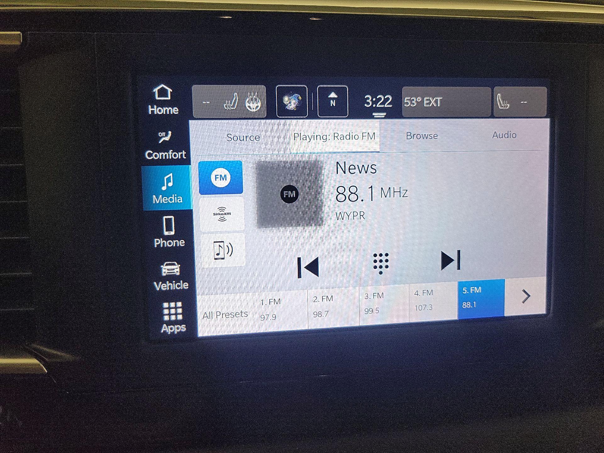 Thumbnail: 2024 Chrysler Voyager - 15