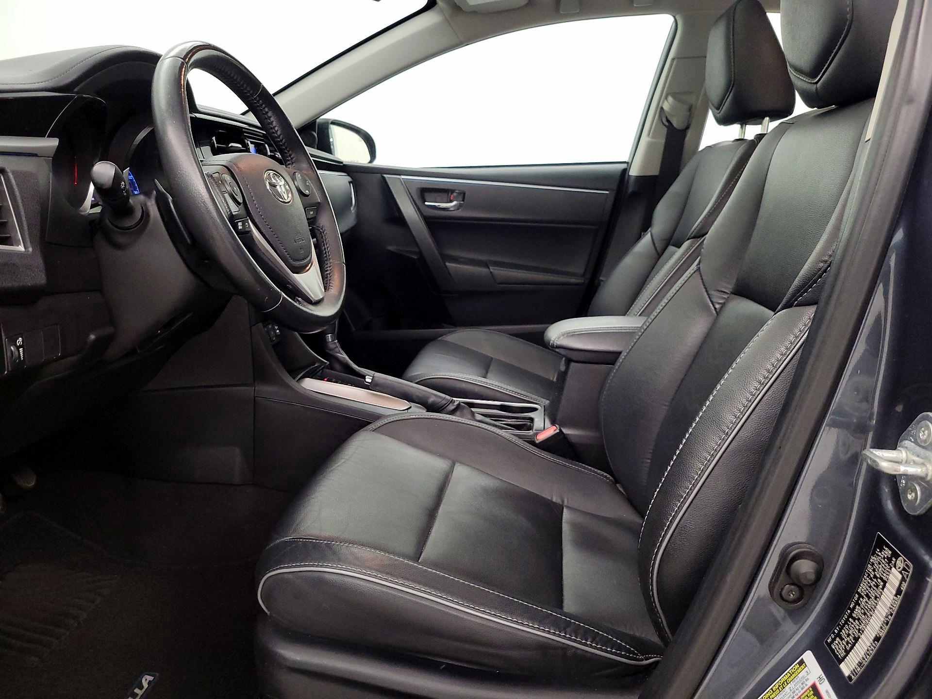 Thumbnail: 2015 Toyota Corolla - 11