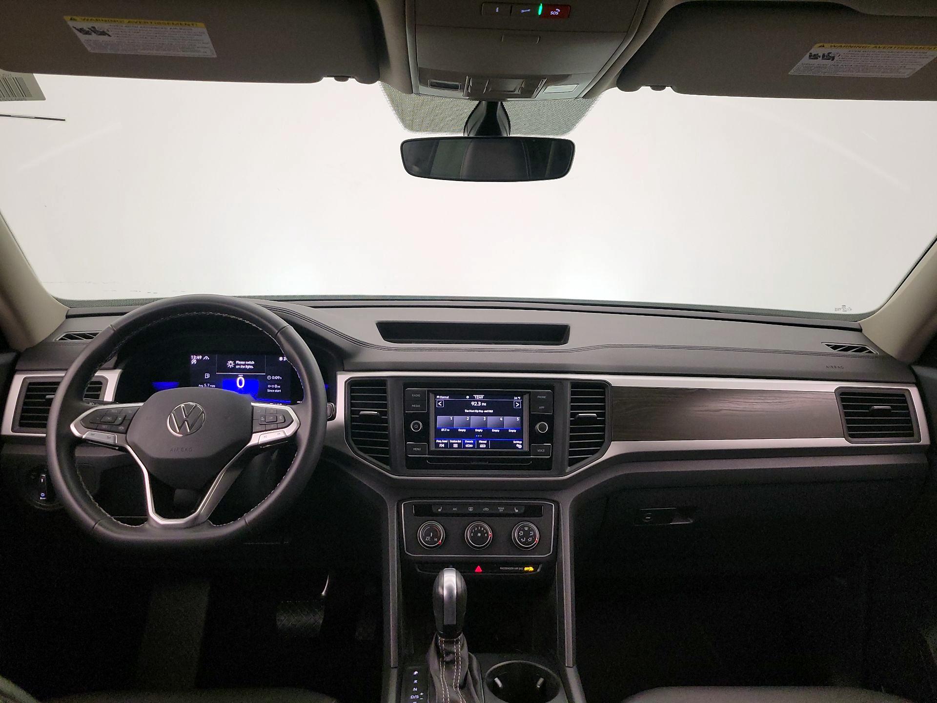 Thumbnail: 2023 Volkswagen Atlas - 9