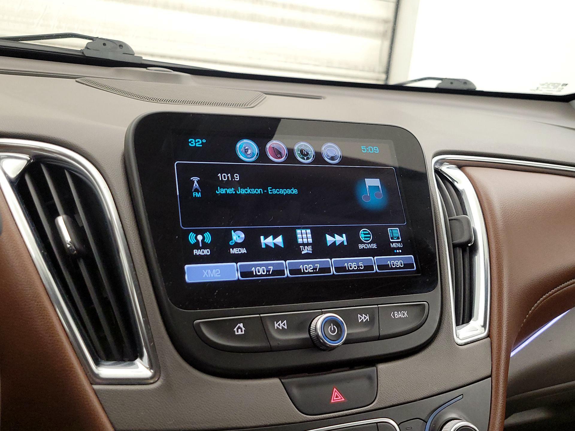 Thumbnail: 2016 Chevrolet Malibu - 15