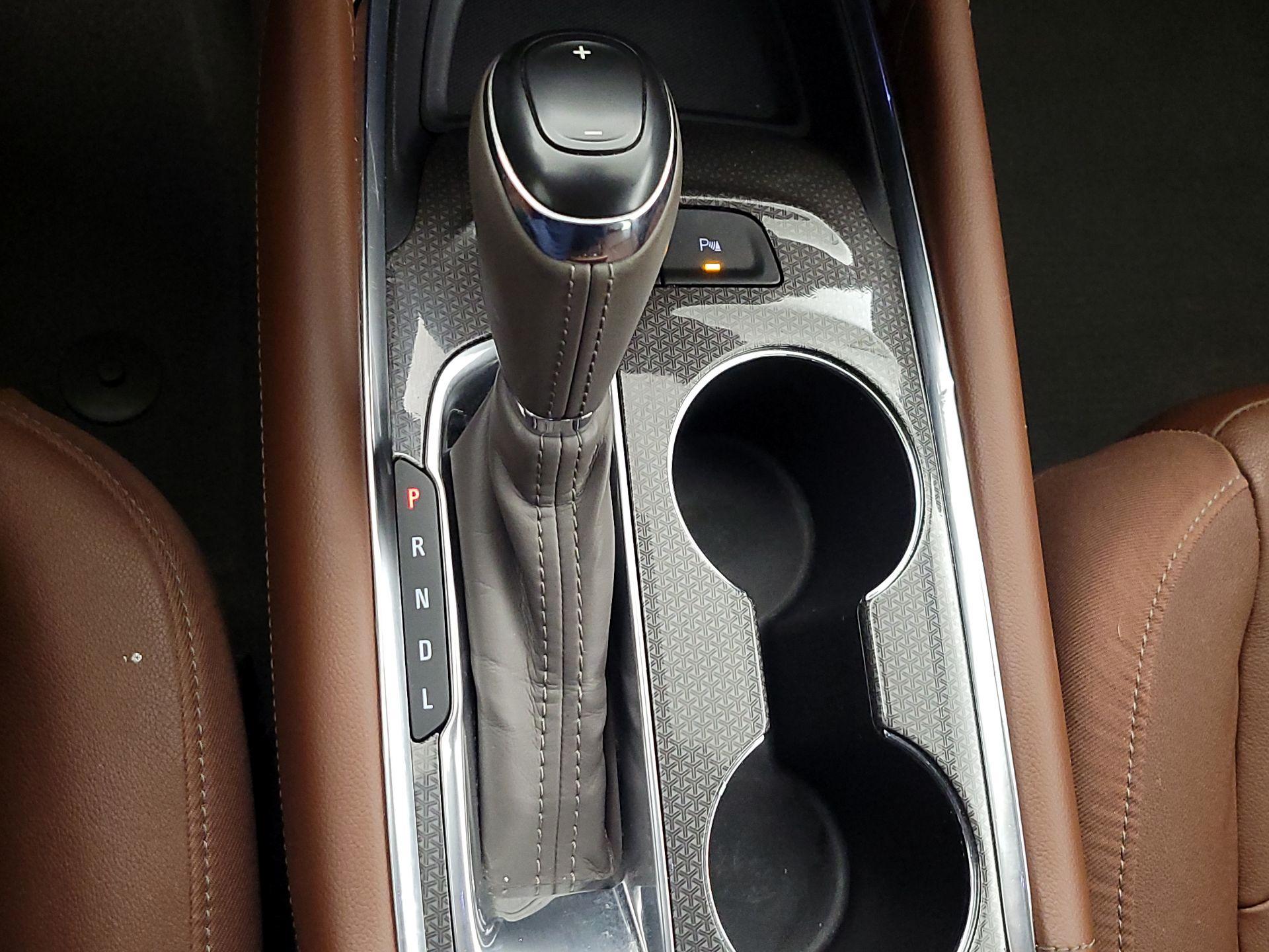 Thumbnail: 2016 Chevrolet Malibu - 17