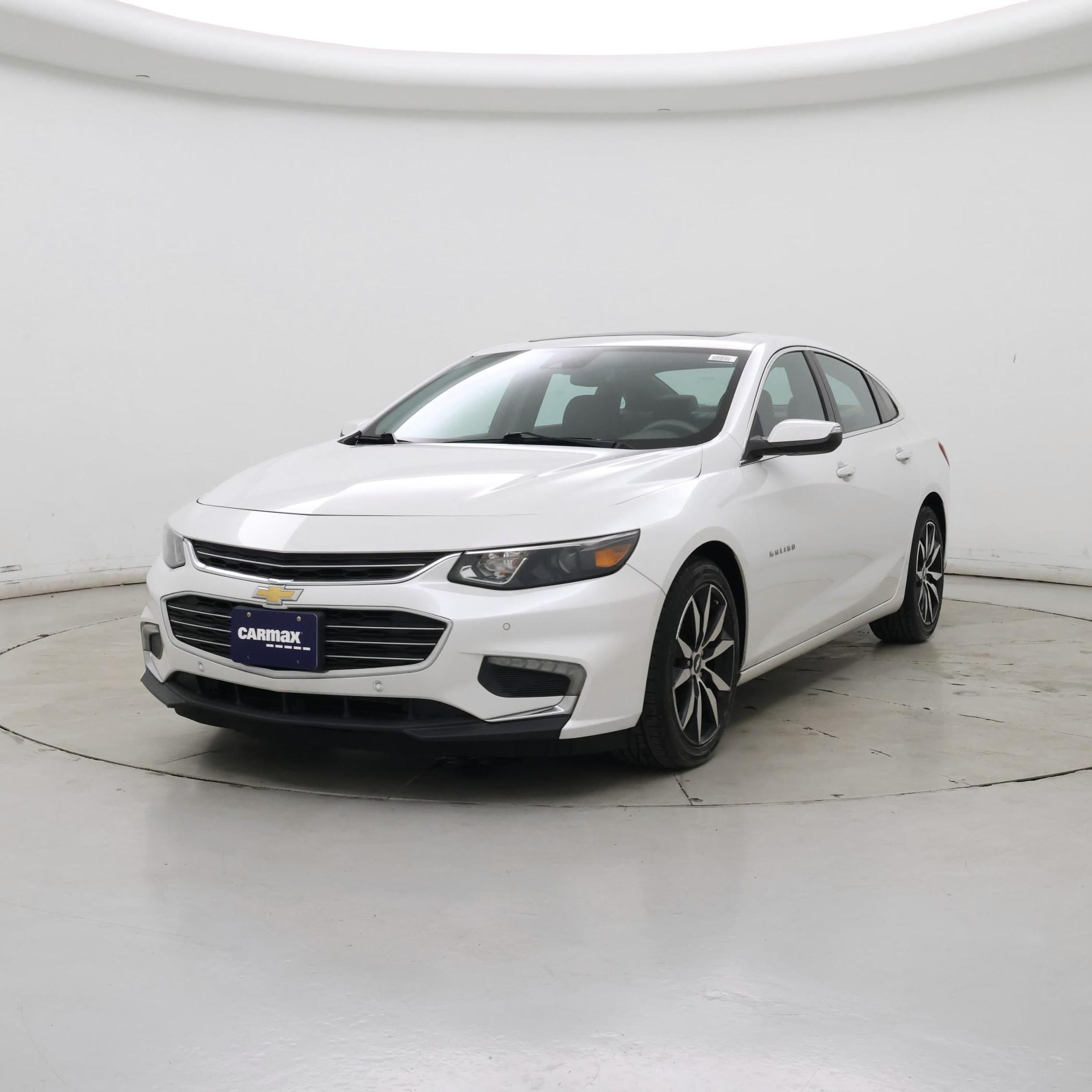 Thumbnail: 2016 Chevrolet Malibu - 4
