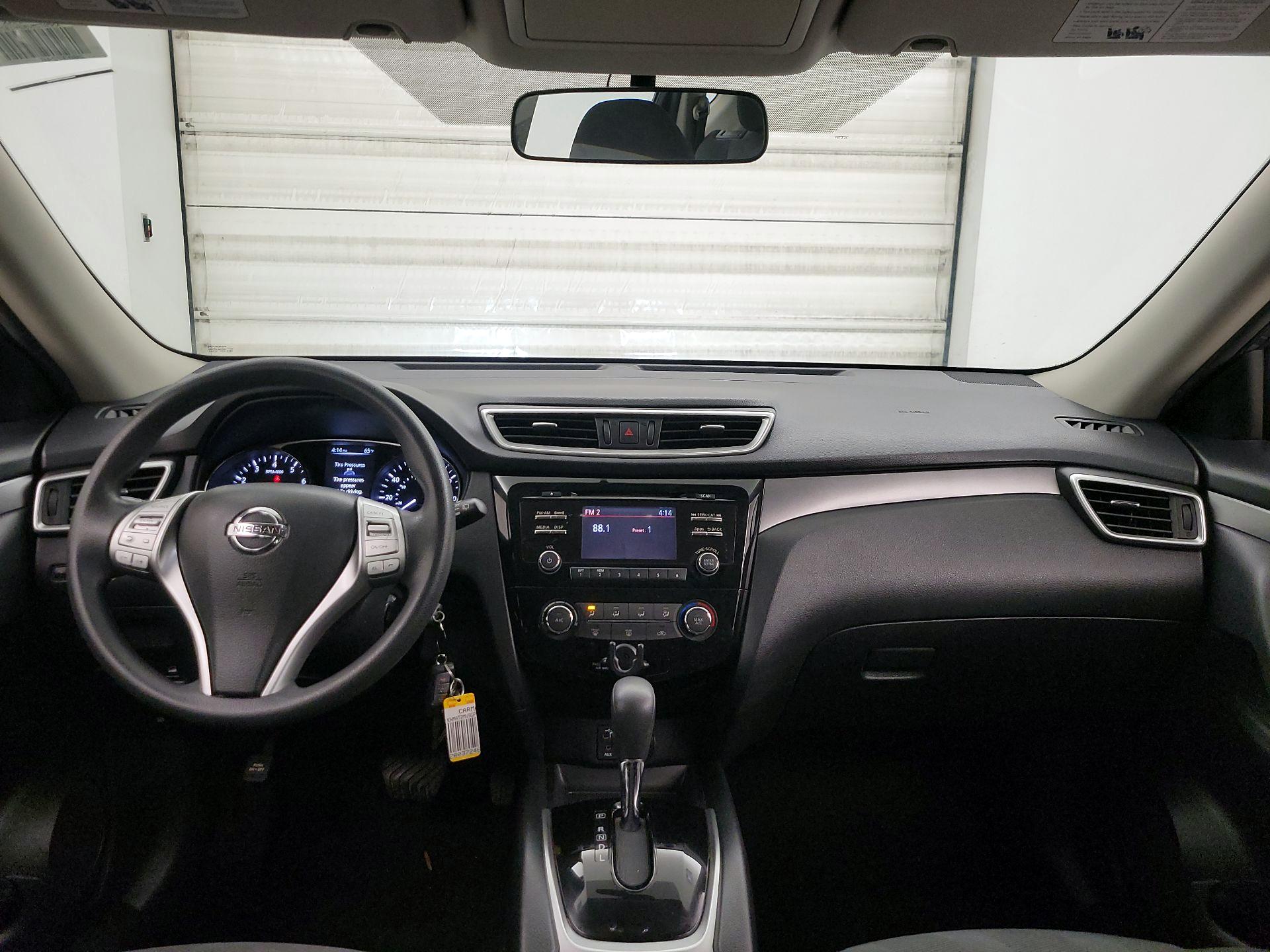 Thumbnail: 2016 Nissan Rogue - 9