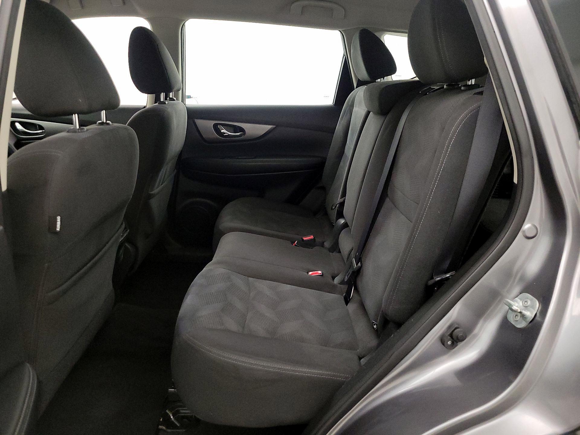 Thumbnail: 2016 Nissan Rogue - 19