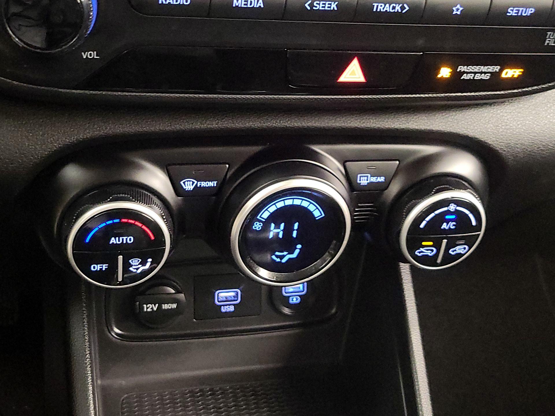 Thumbnail: 2020 Hyundai Venue - 16