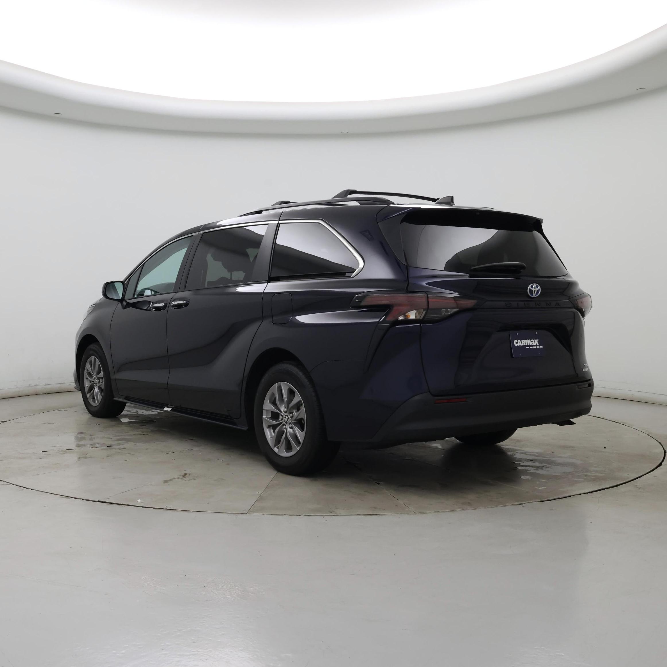 Thumbnail: 2024 Toyota Sienna - 2