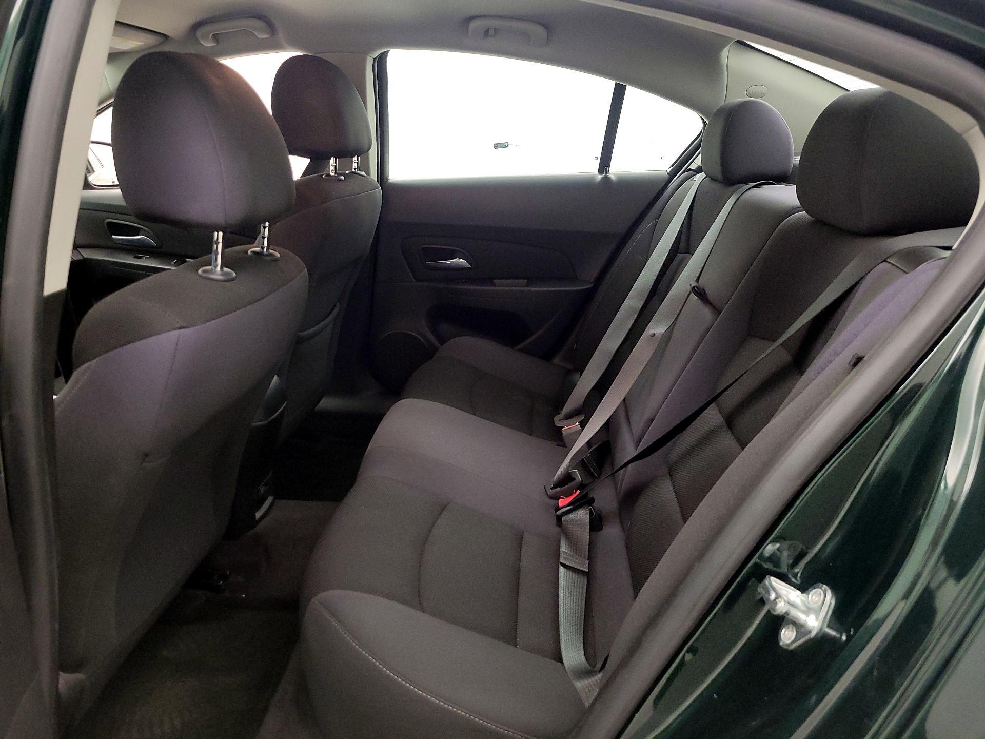 Thumbnail: 2015 Chevrolet Cruze - 18