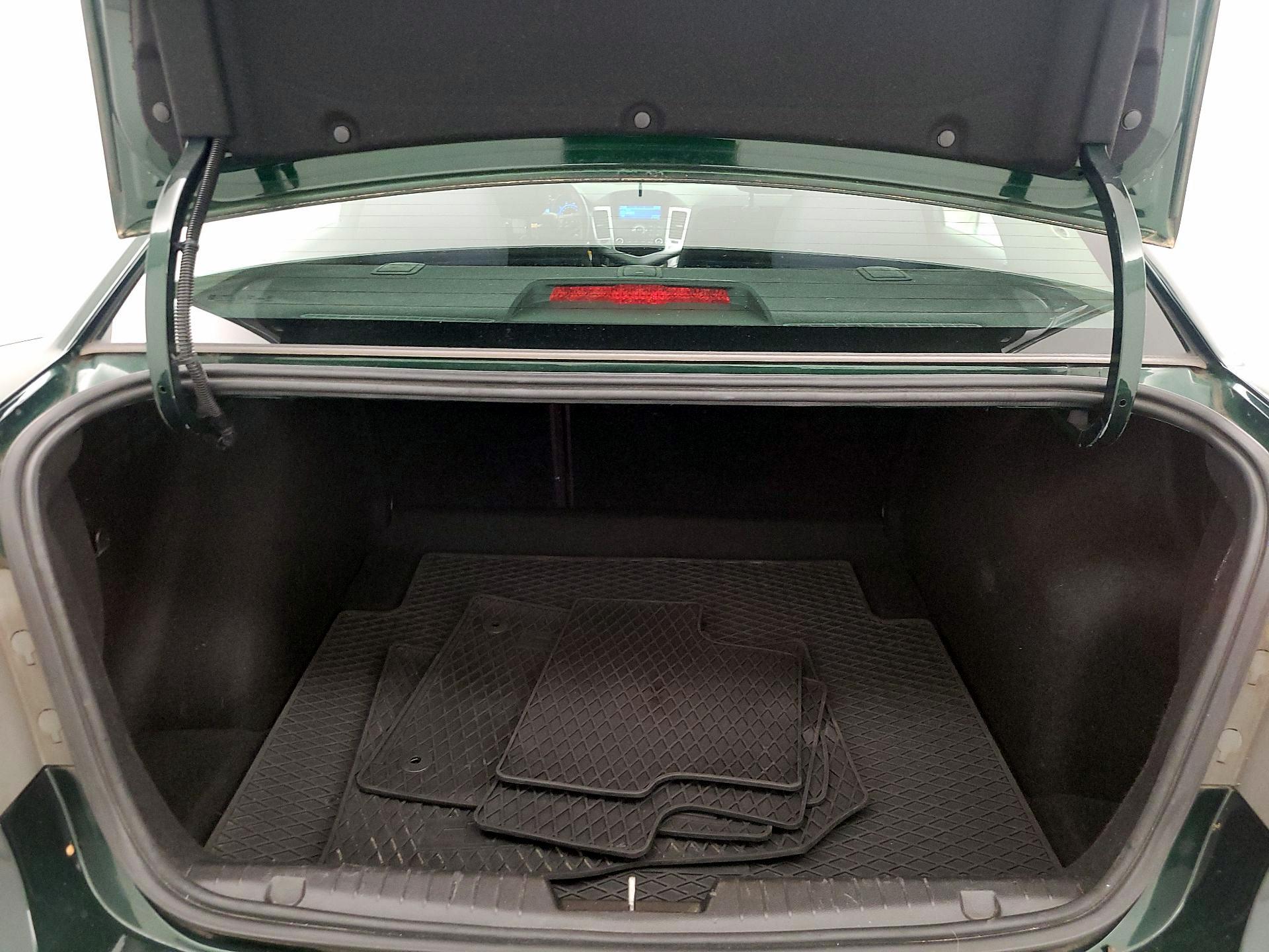 Thumbnail: 2015 Chevrolet Cruze - 19