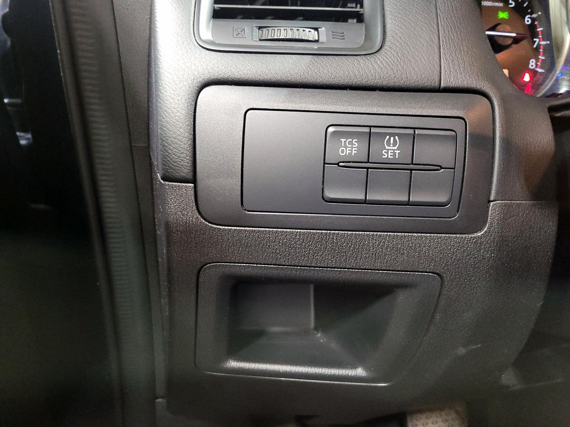 Thumbnail: 2016 Mazda CX-5 - 13