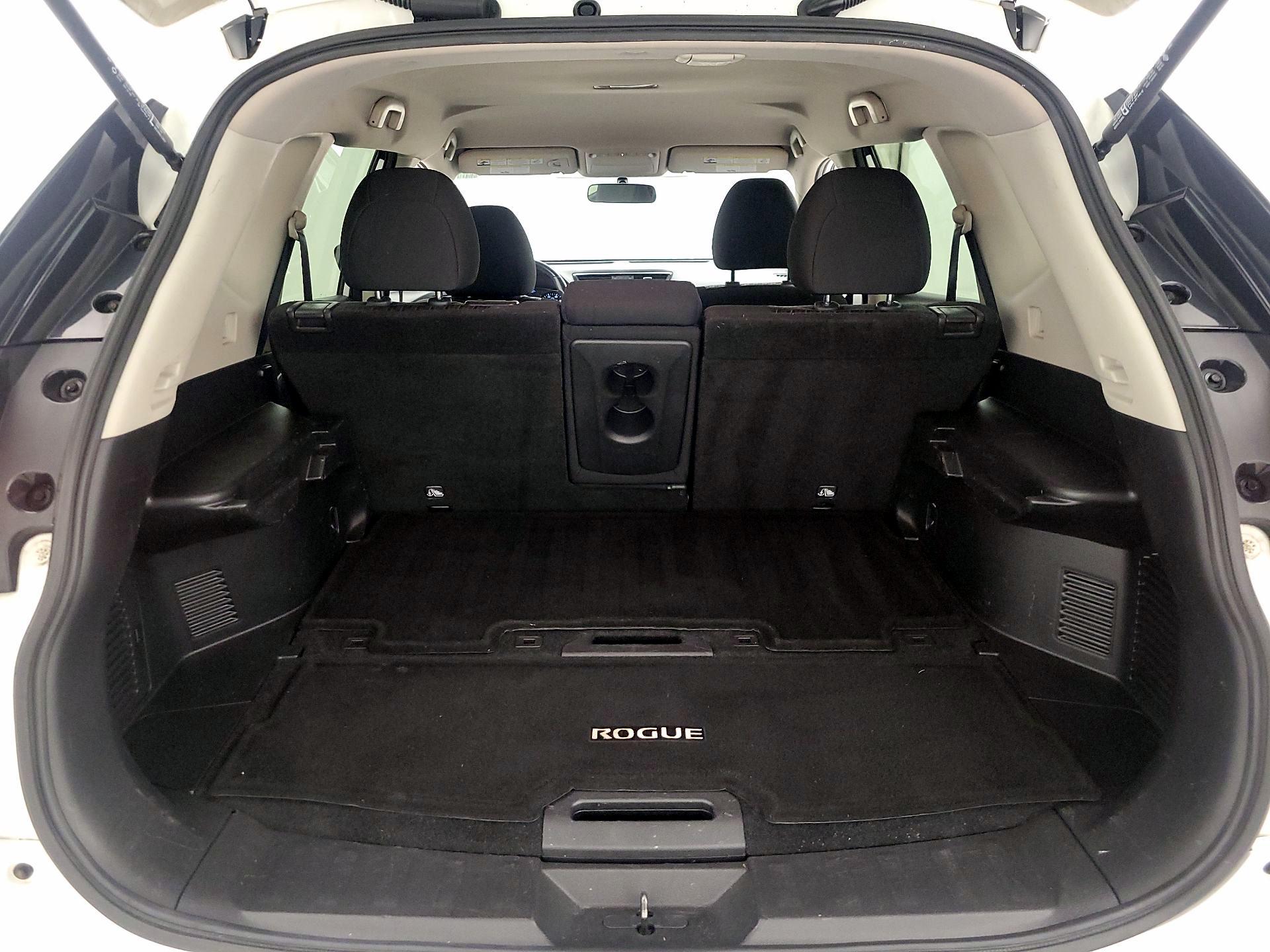 Thumbnail: 2017 Nissan Rogue - 20