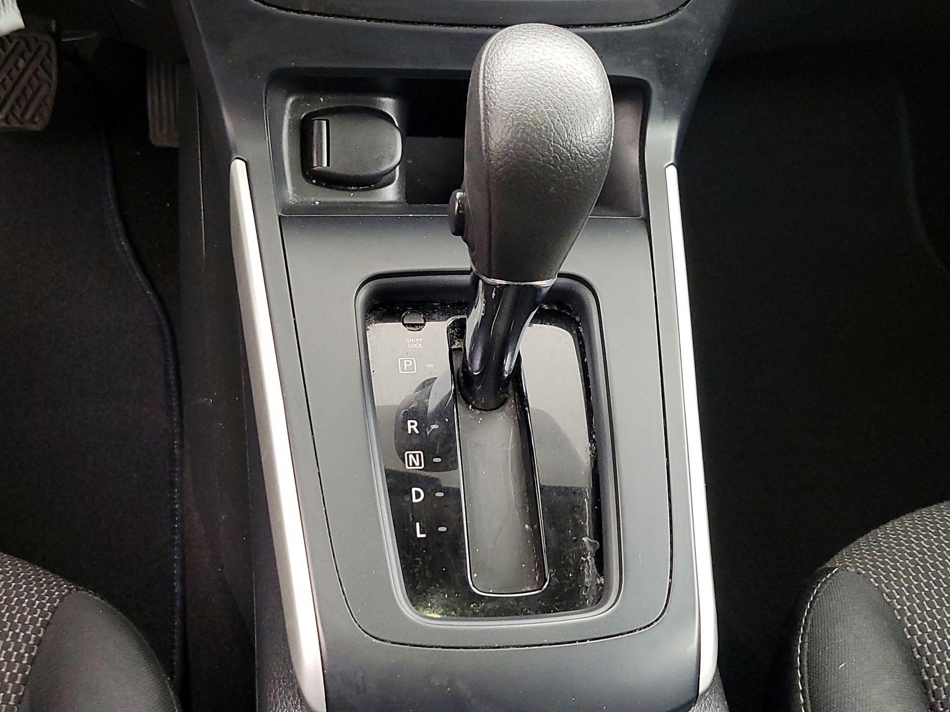 Thumbnail: 2018 Nissan Sentra - 17