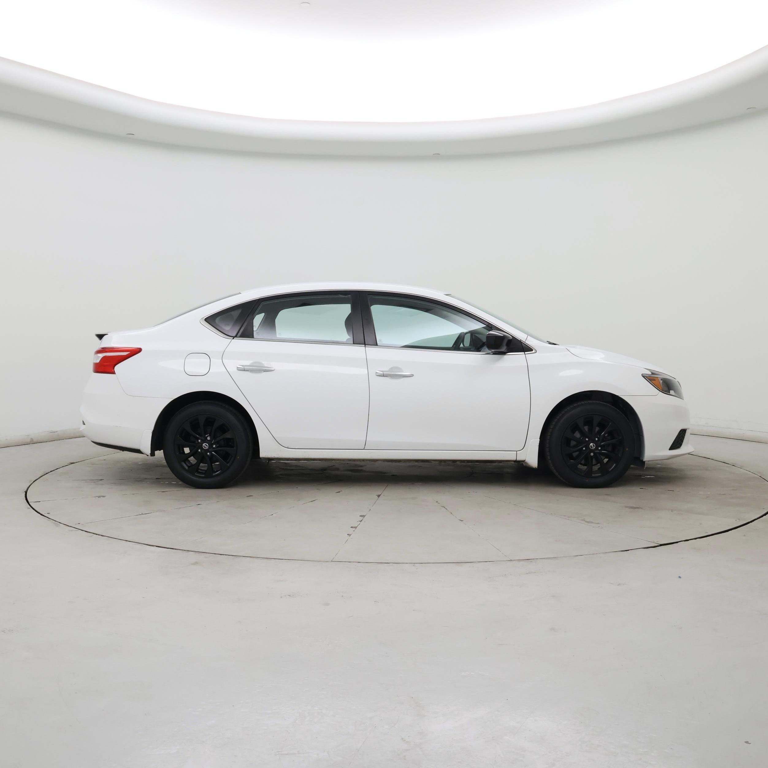 Thumbnail: 2018 Nissan Sentra - 7