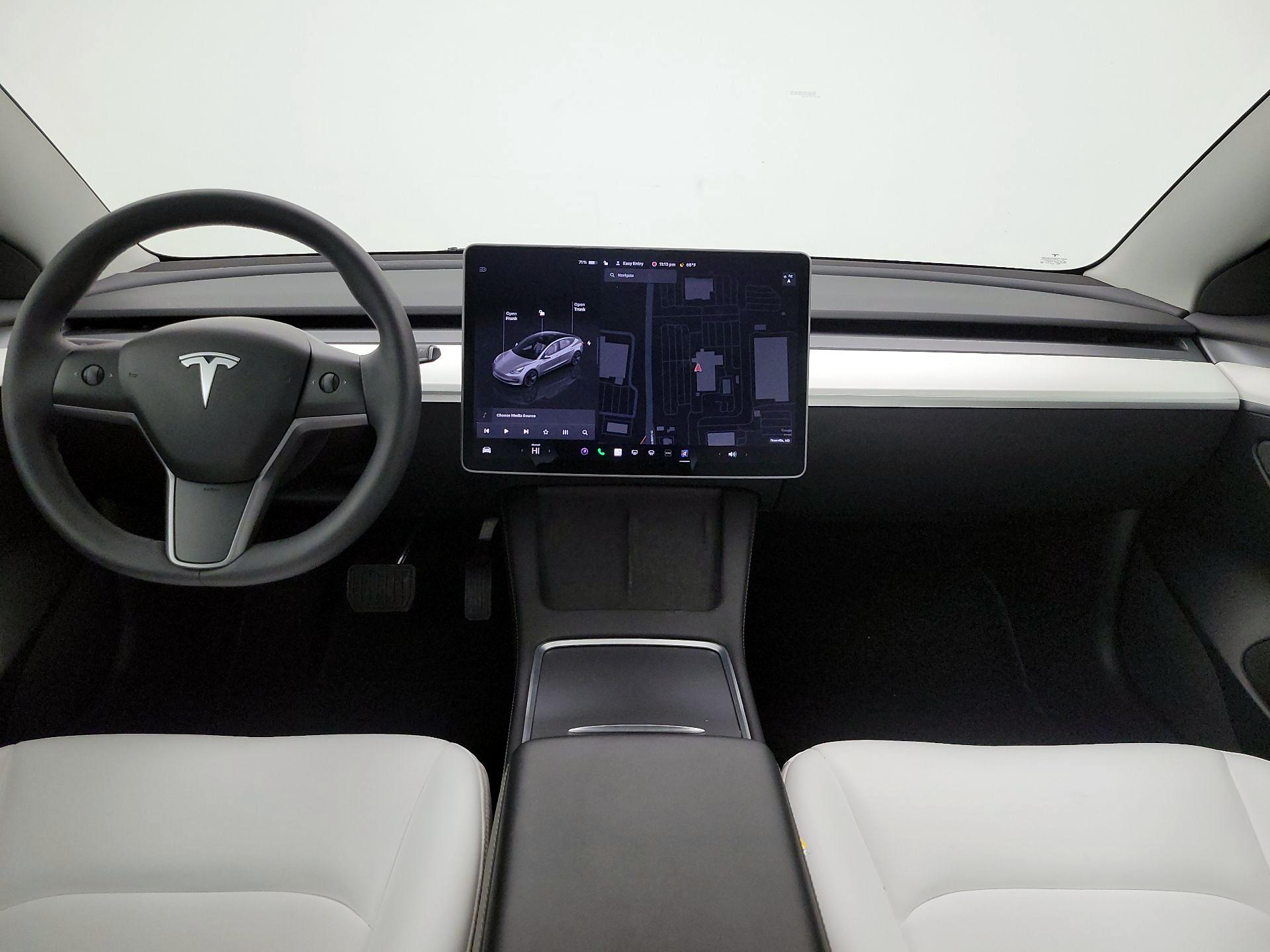 Thumbnail: 2023 Tesla Model 3 - 9