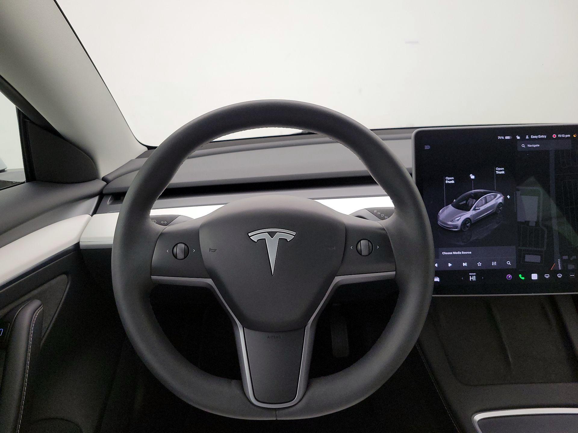 Thumbnail: 2023 Tesla Model 3 - 10