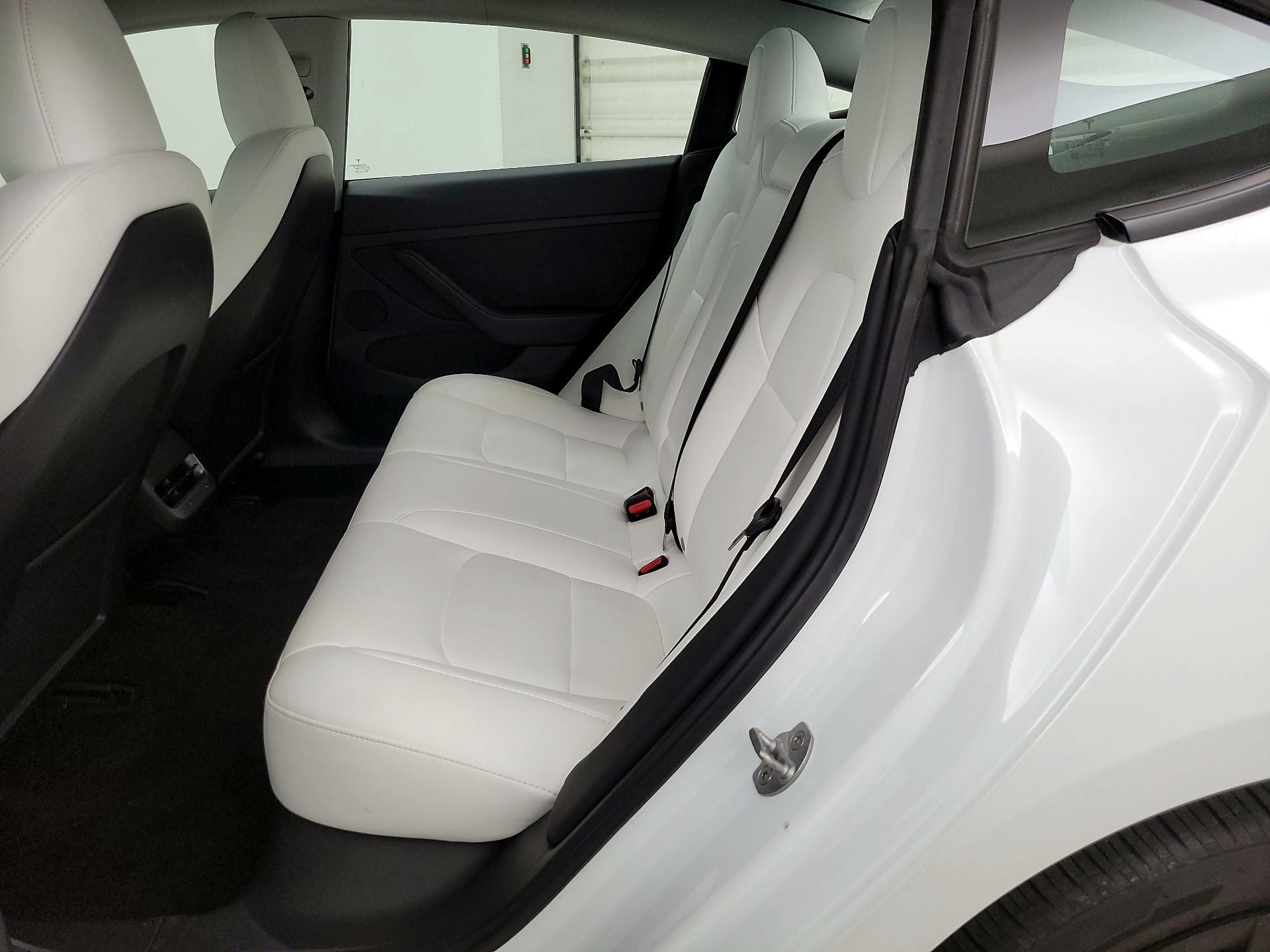 Thumbnail: 2023 Tesla Model 3 - 18