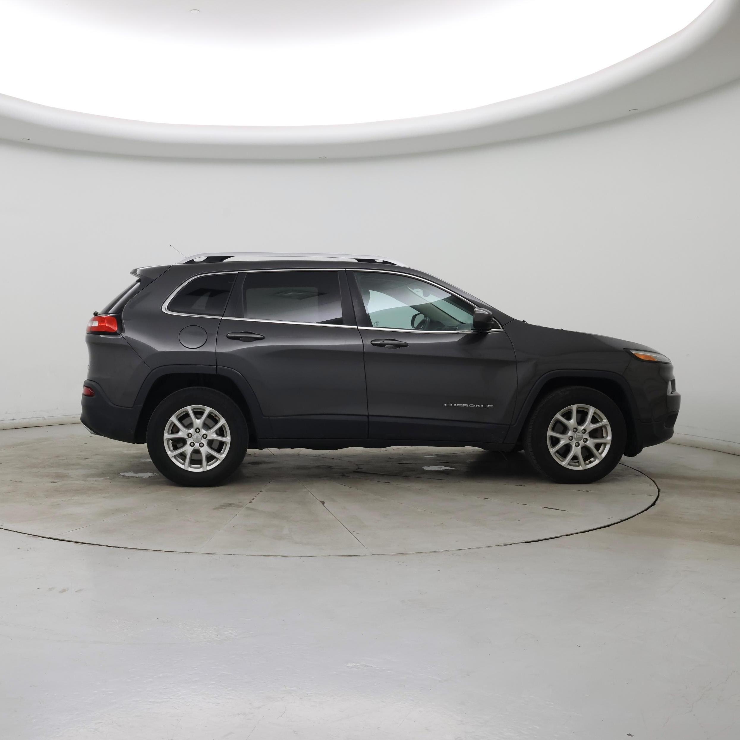 Thumbnail: 2015 Jeep Cherokee - 7