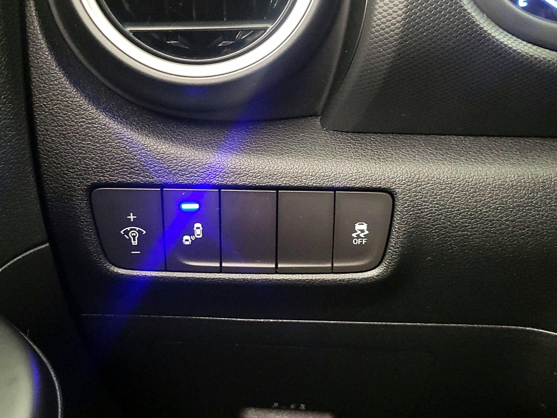 Thumbnail: 2018 Hyundai Kona - 13