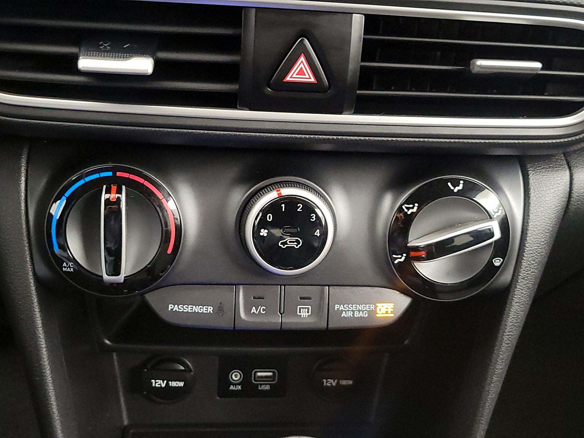 Thumbnail: 2018 Hyundai Kona - 16