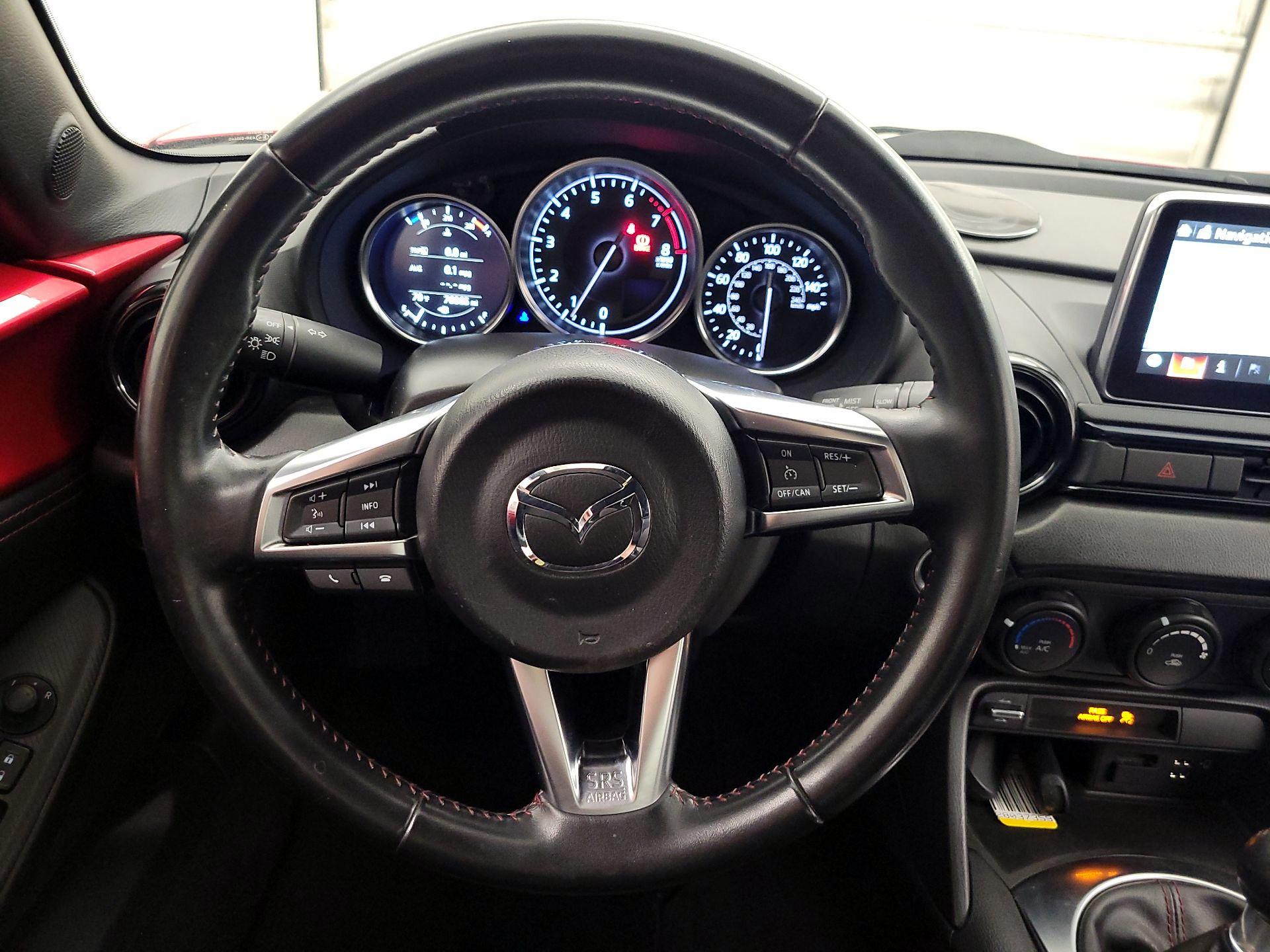 Thumbnail: 2017 Mazda MX-5 Miata - 10