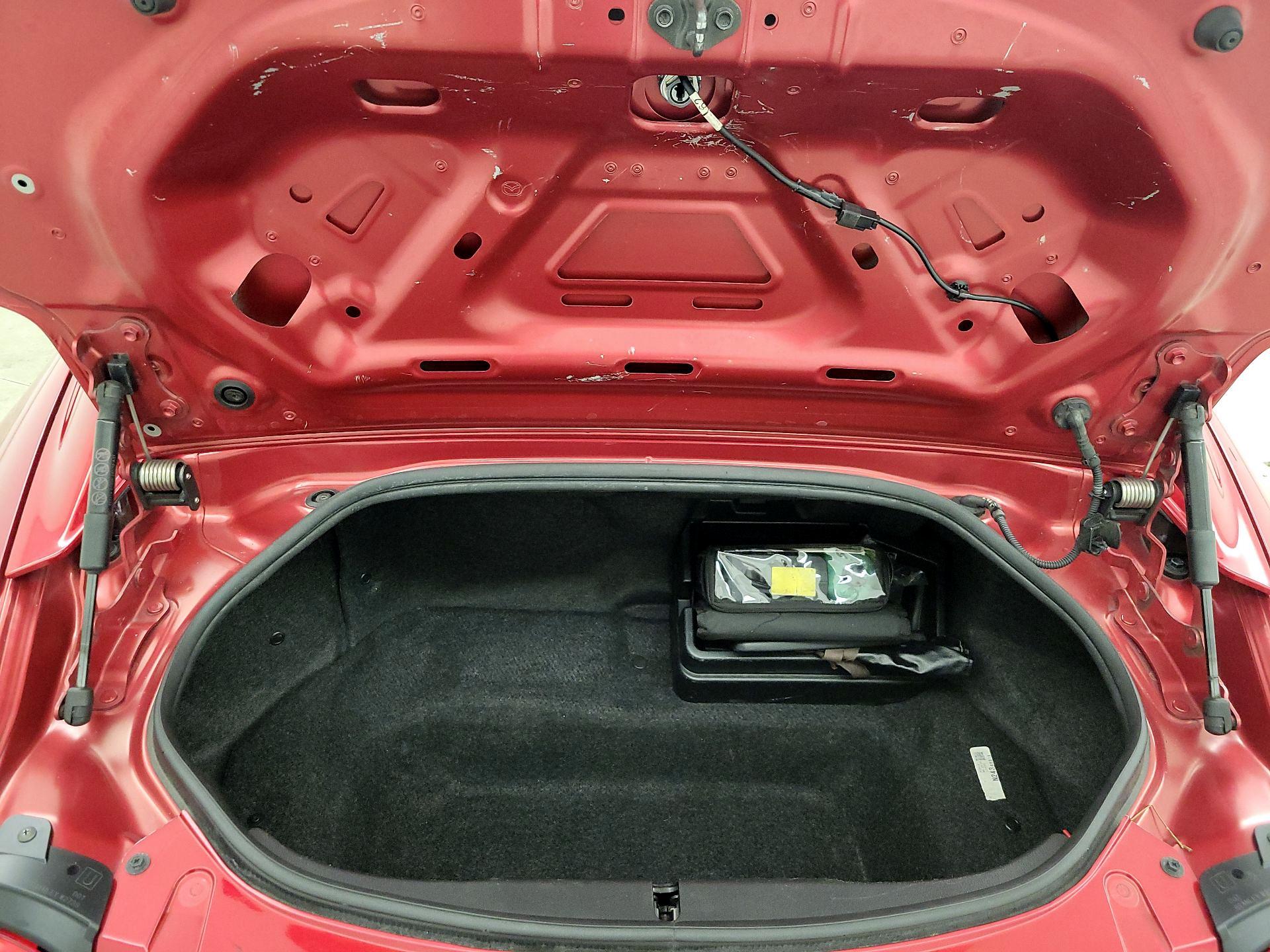 Thumbnail: 2017 Mazda MX-5 Miata - 20