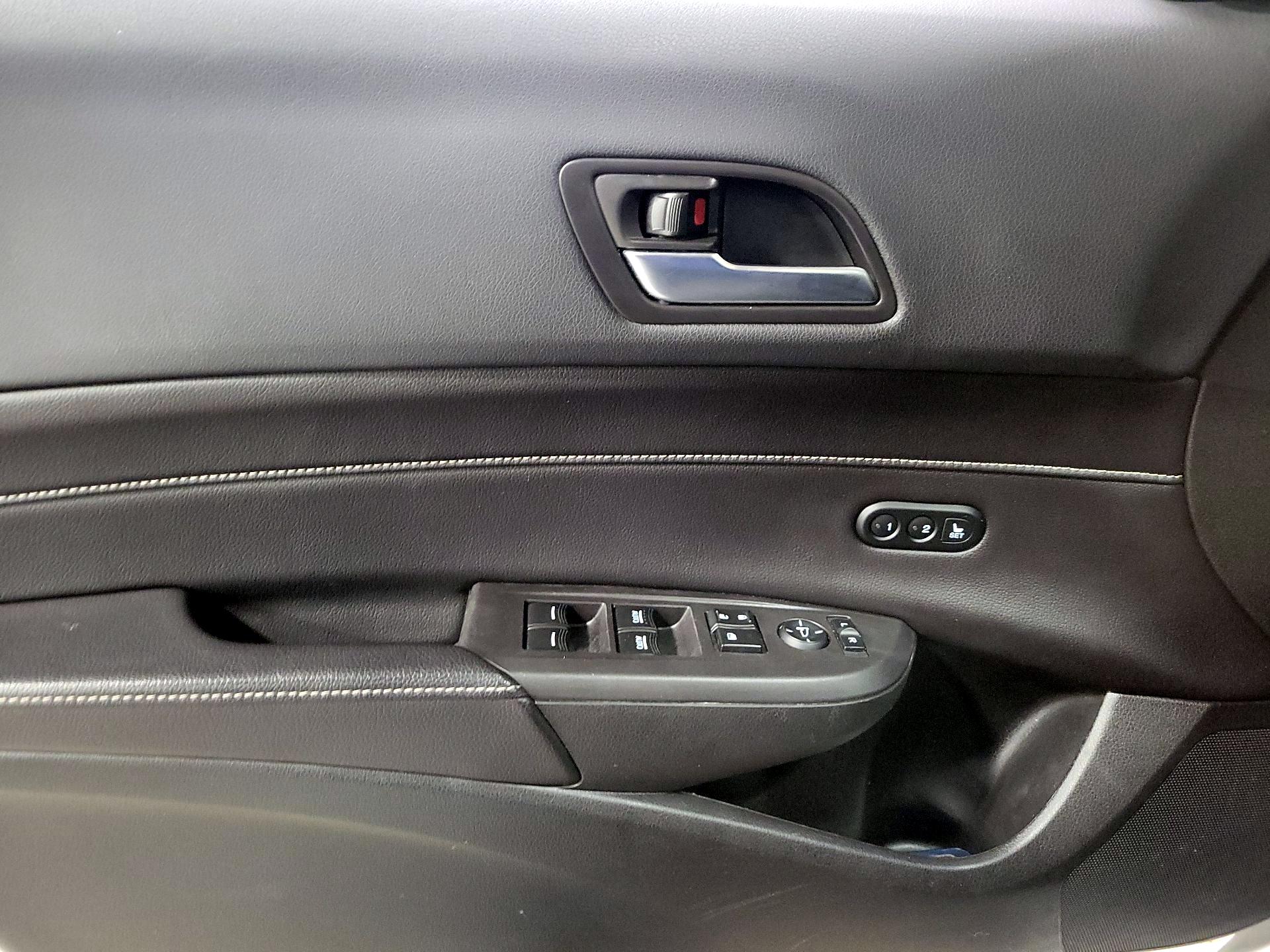 Thumbnail: 2020 Acura ILX - 12