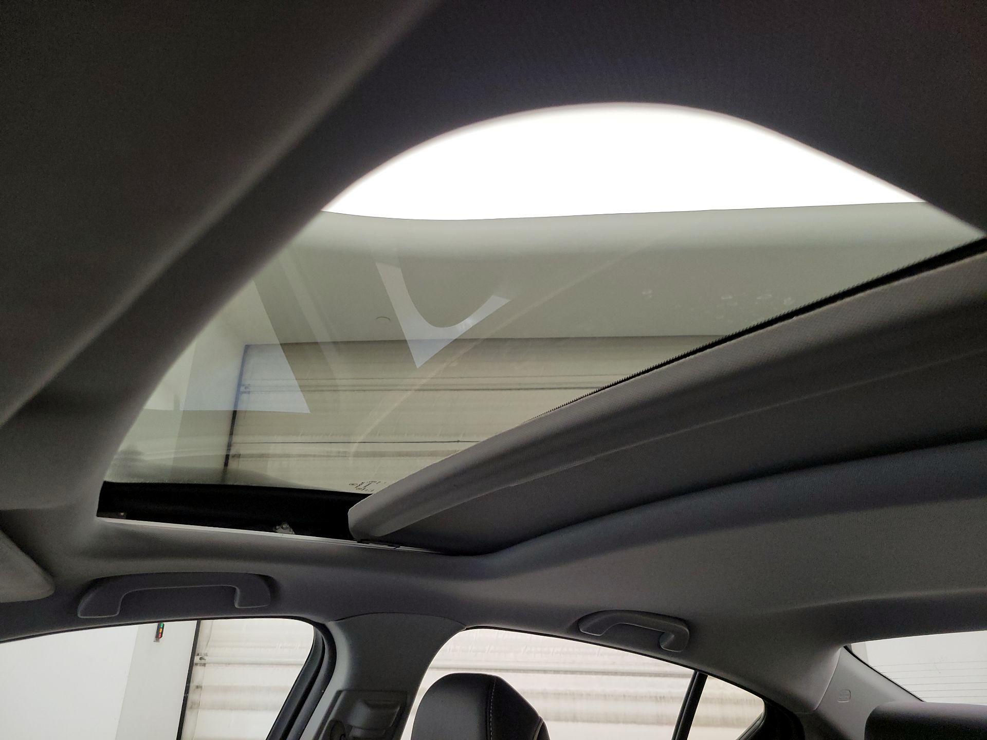 Thumbnail: 2020 Acura ILX - 19