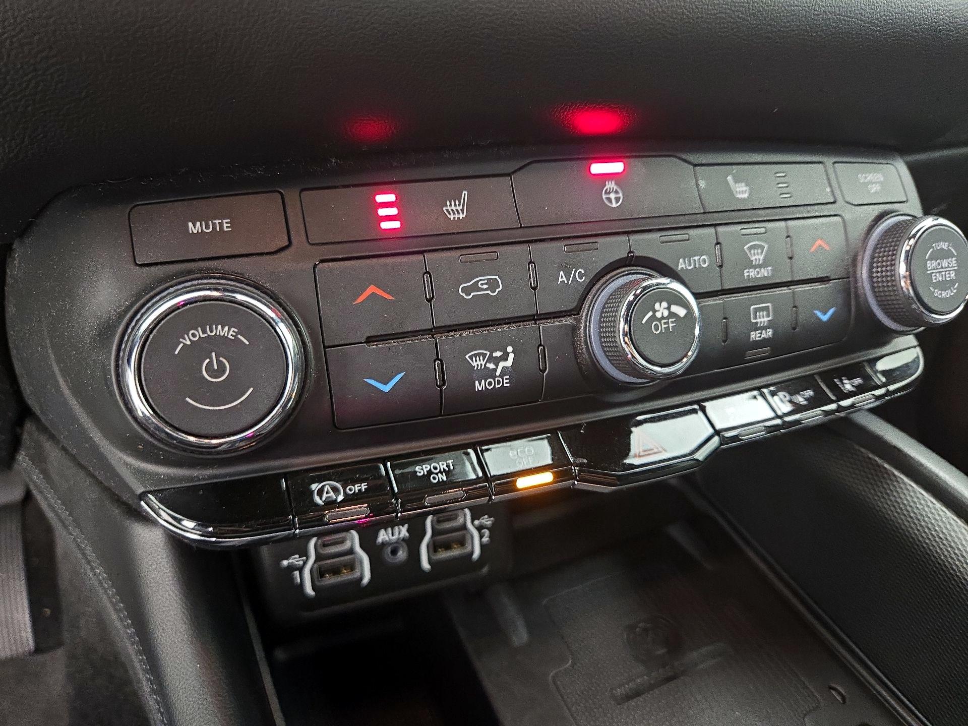 Thumbnail: 2022 Dodge Durango - 17