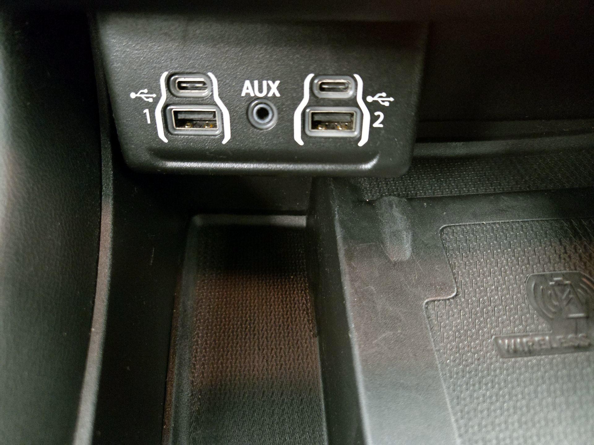 Thumbnail: 2022 Dodge Durango - 19