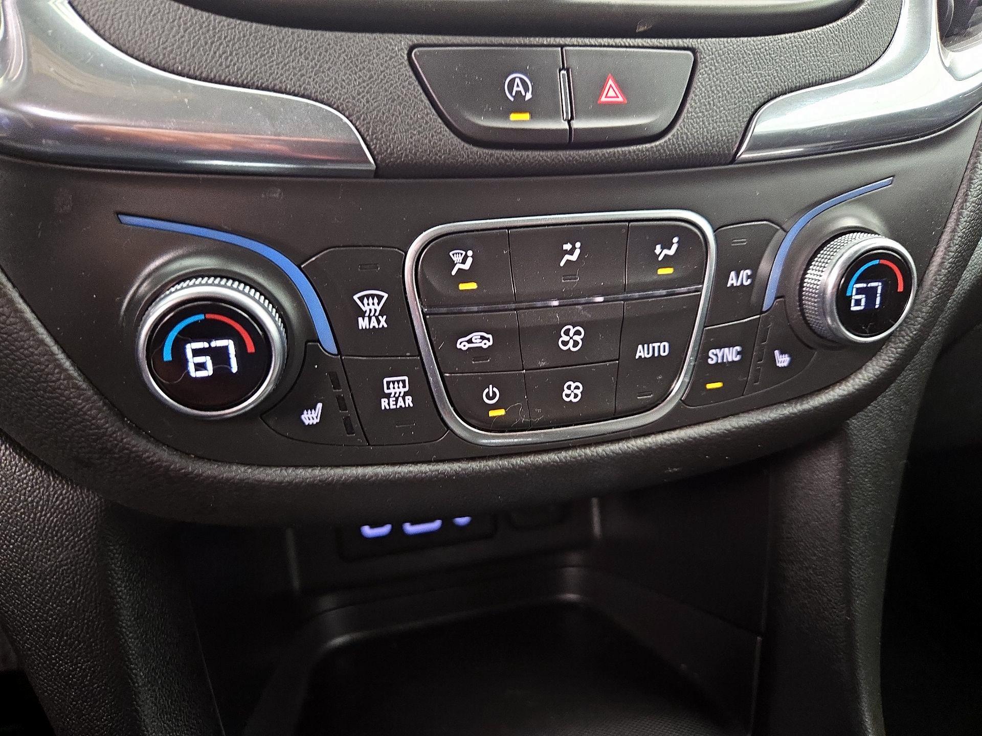 Thumbnail: 2022 Chevrolet Equinox - 17