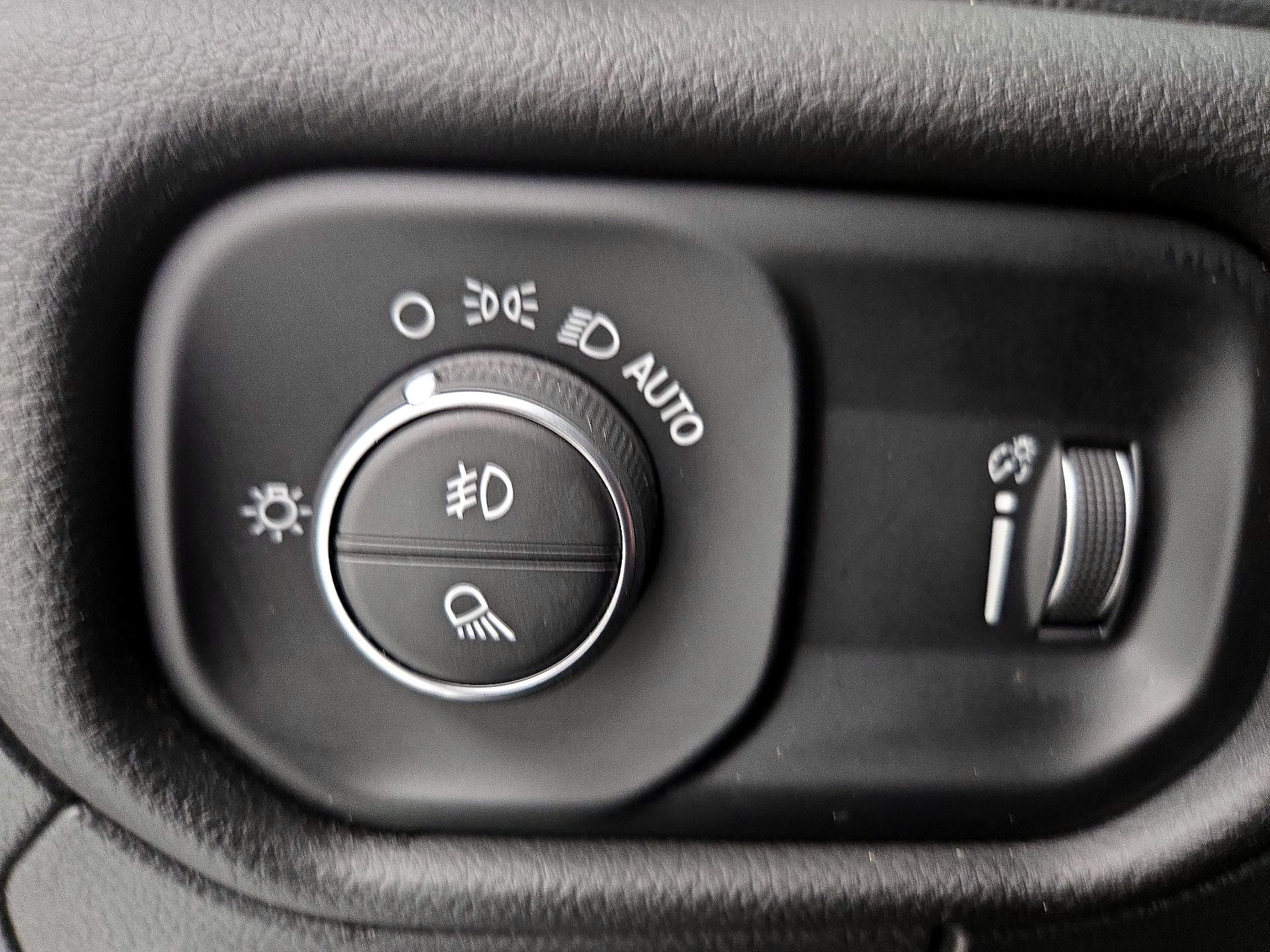 Thumbnail: 2023 RAM 1500 - 13